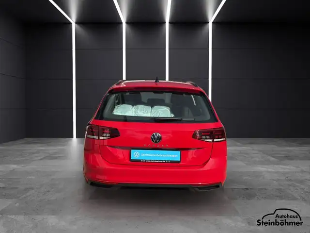 Volkswagen Passat view 5