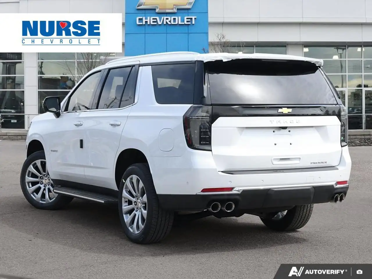 Chevrolet Tahoe снимка Chevrolet Tahoe