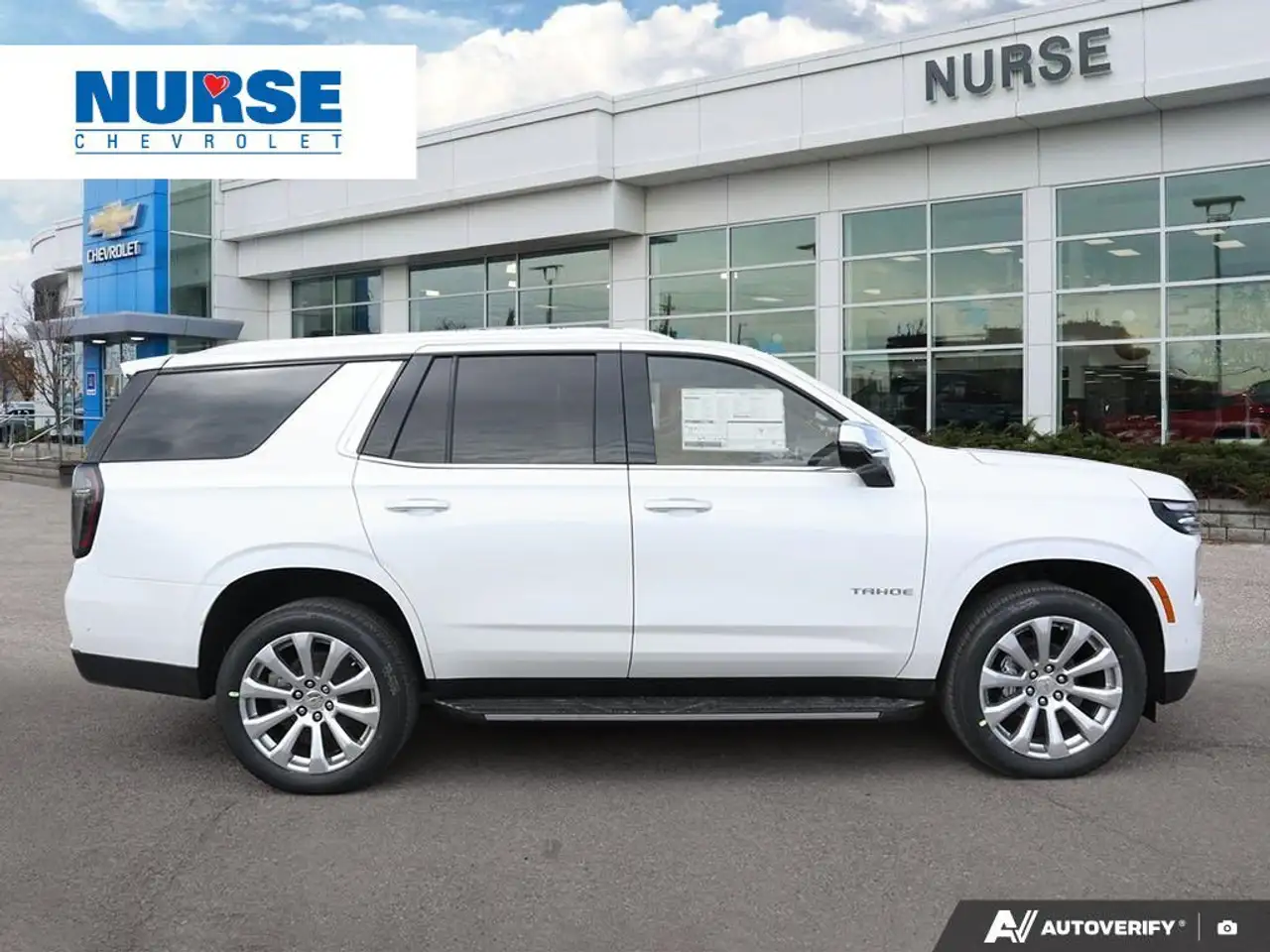 Chevrolet Tahoe снимка Chevrolet Tahoe