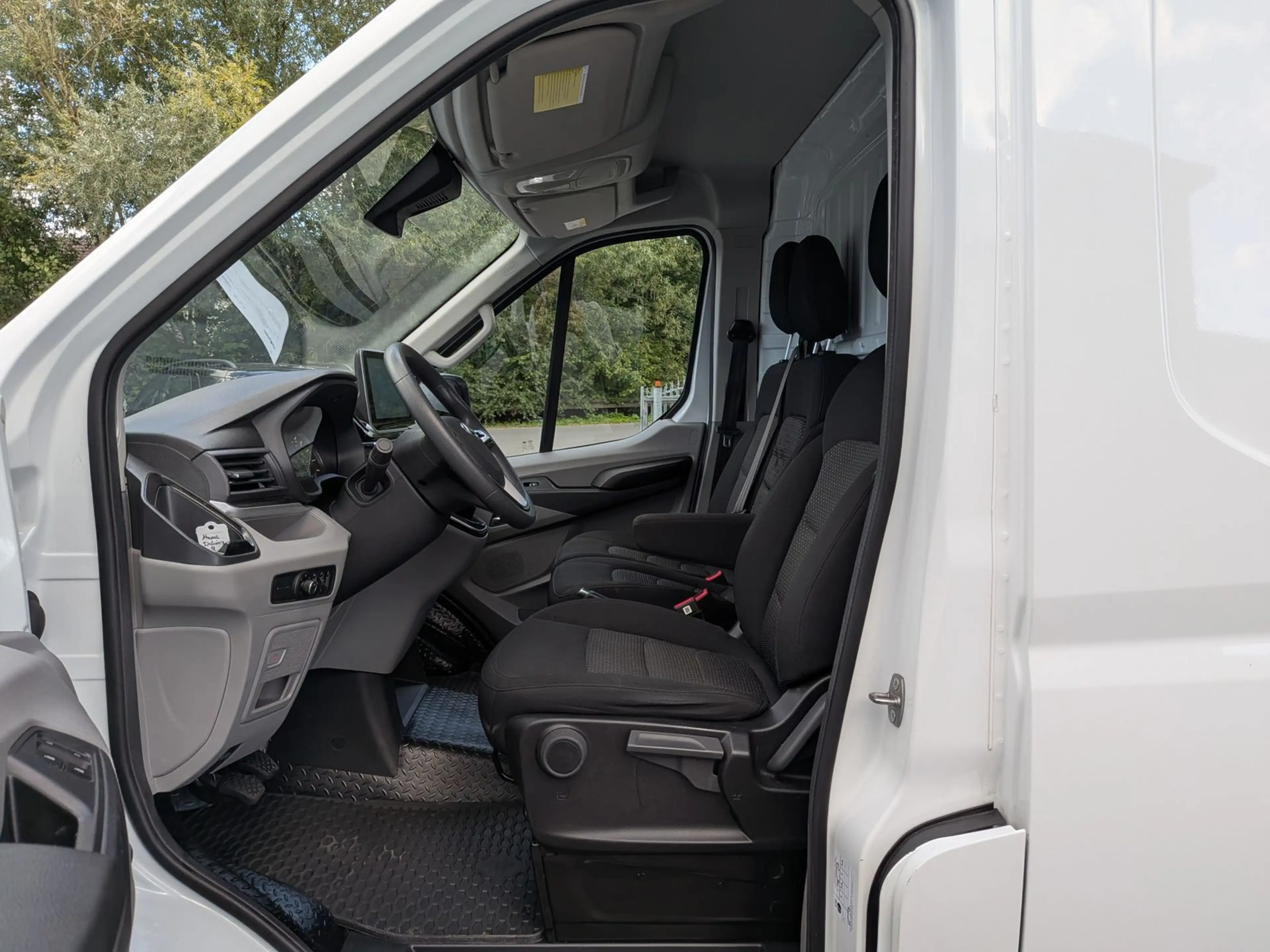 Maxus Deliver 9 L2 H2 TEMPOMAT*KAMERA*KLIMA*PDC* — photo 11
