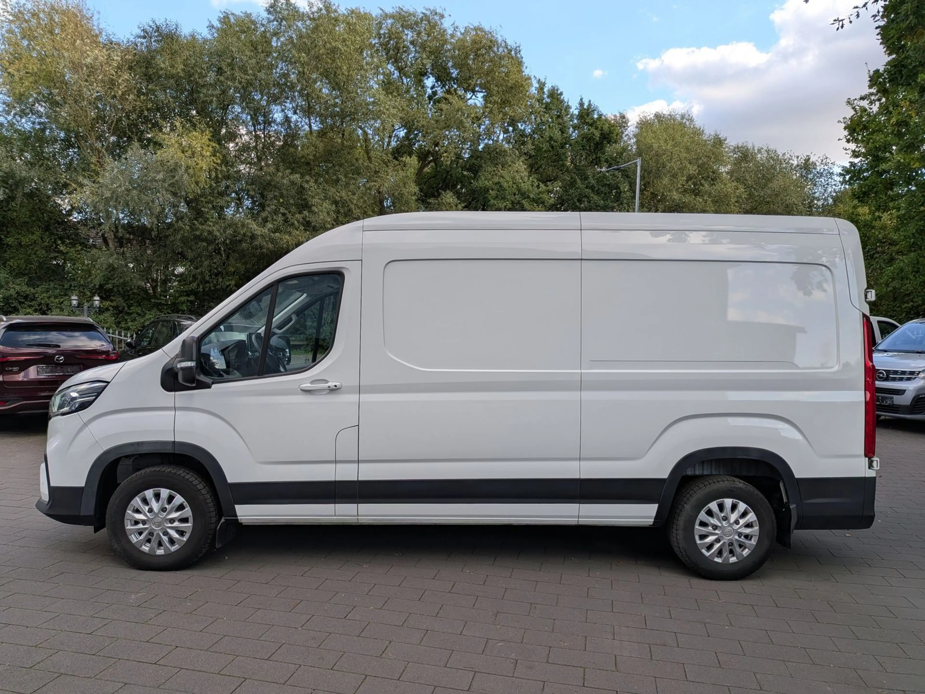 Maxus Deliver 9 L2 H2 TEMPOMAT*KAMERA*KLIMA*PDC* — photo 7