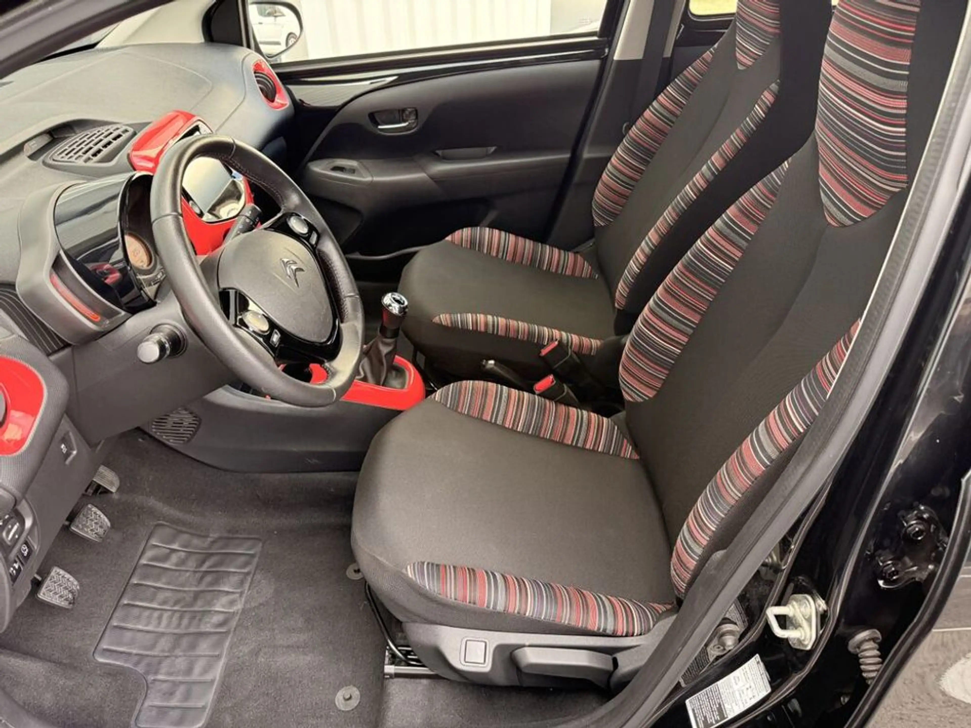 Citroen C1 Shine — photo 7