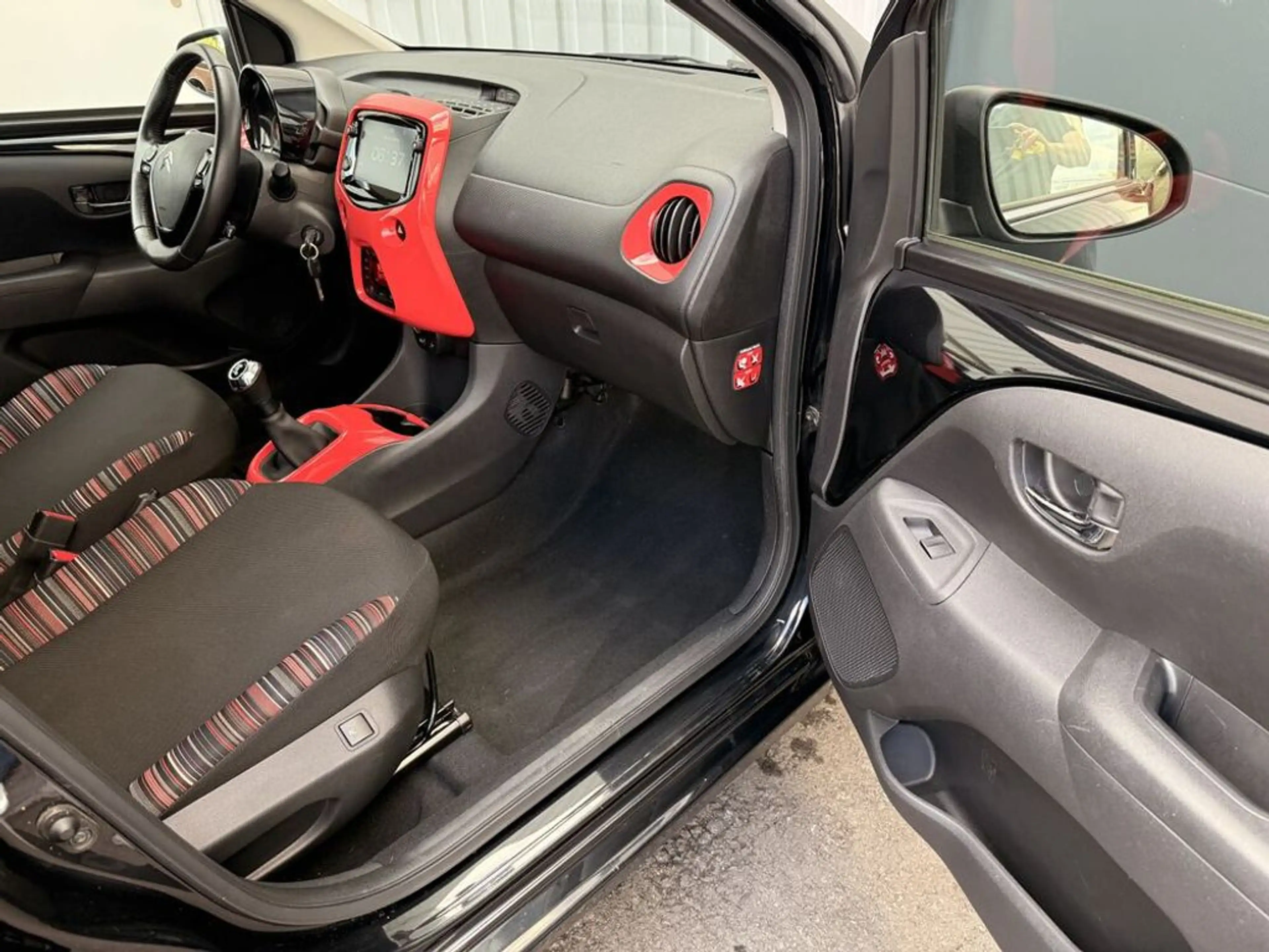 Citroen C1 Shine — photo 10