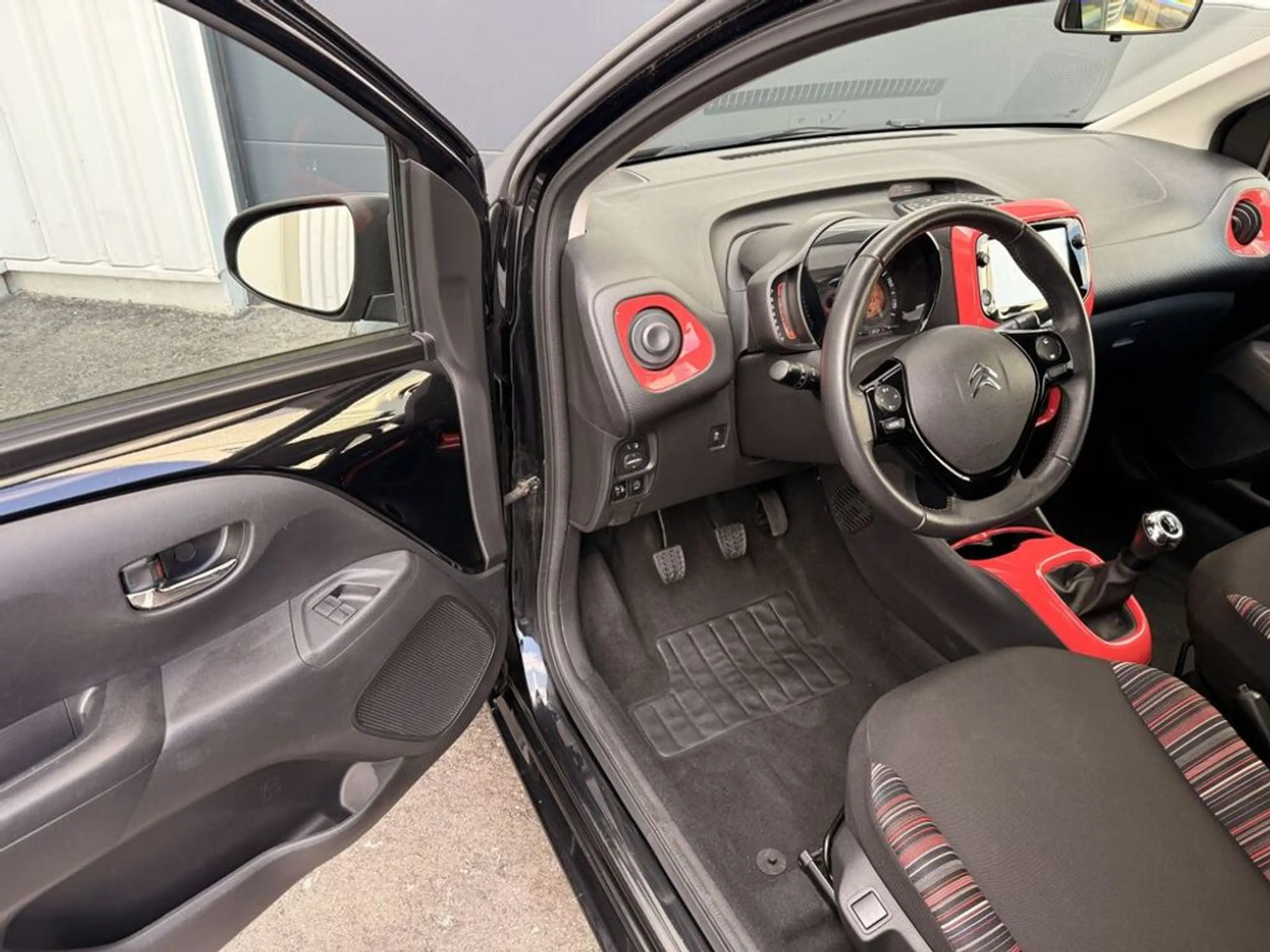 Citroen C1 Shine — photo 8