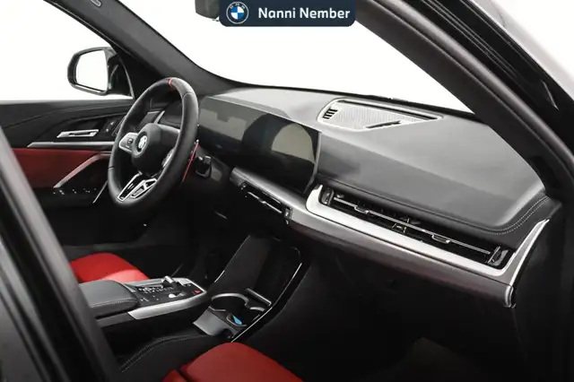 BMW X1 view 8