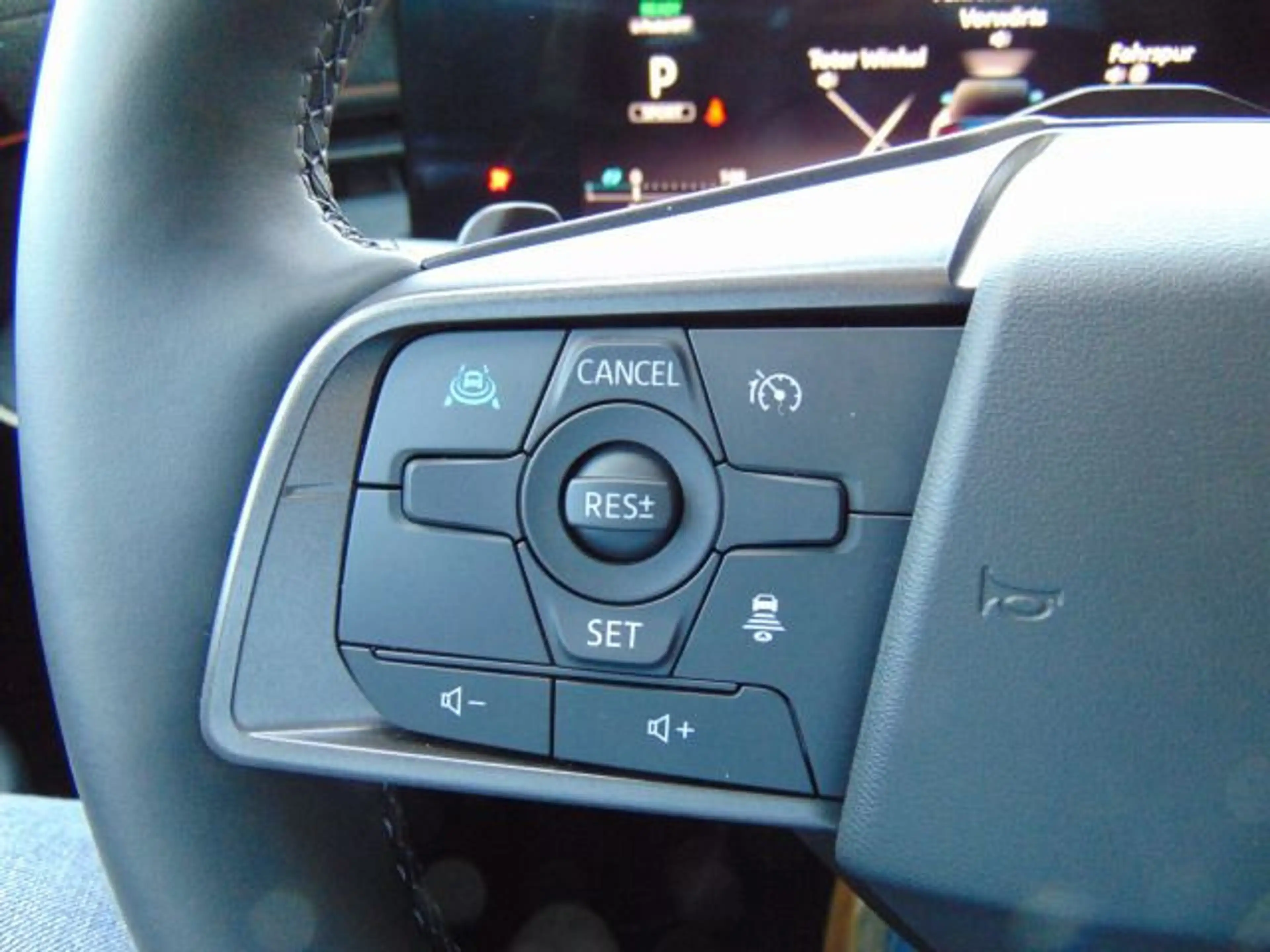 Nissan Leaf 75 kWh Evolve PGD, 360° Kamera & CCS Ladung — photo 15