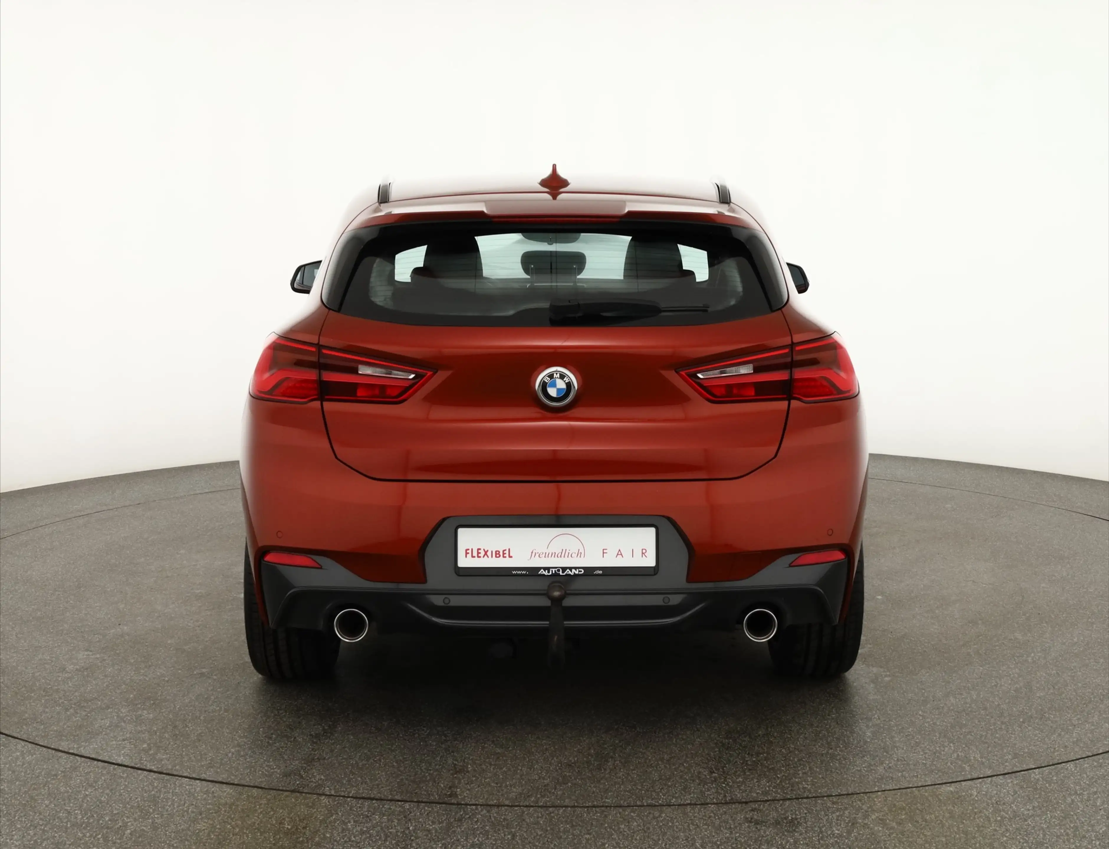 BMW X2 xDrive 18d M Sport LED Navi Alcantara AHK PDC — photo 4