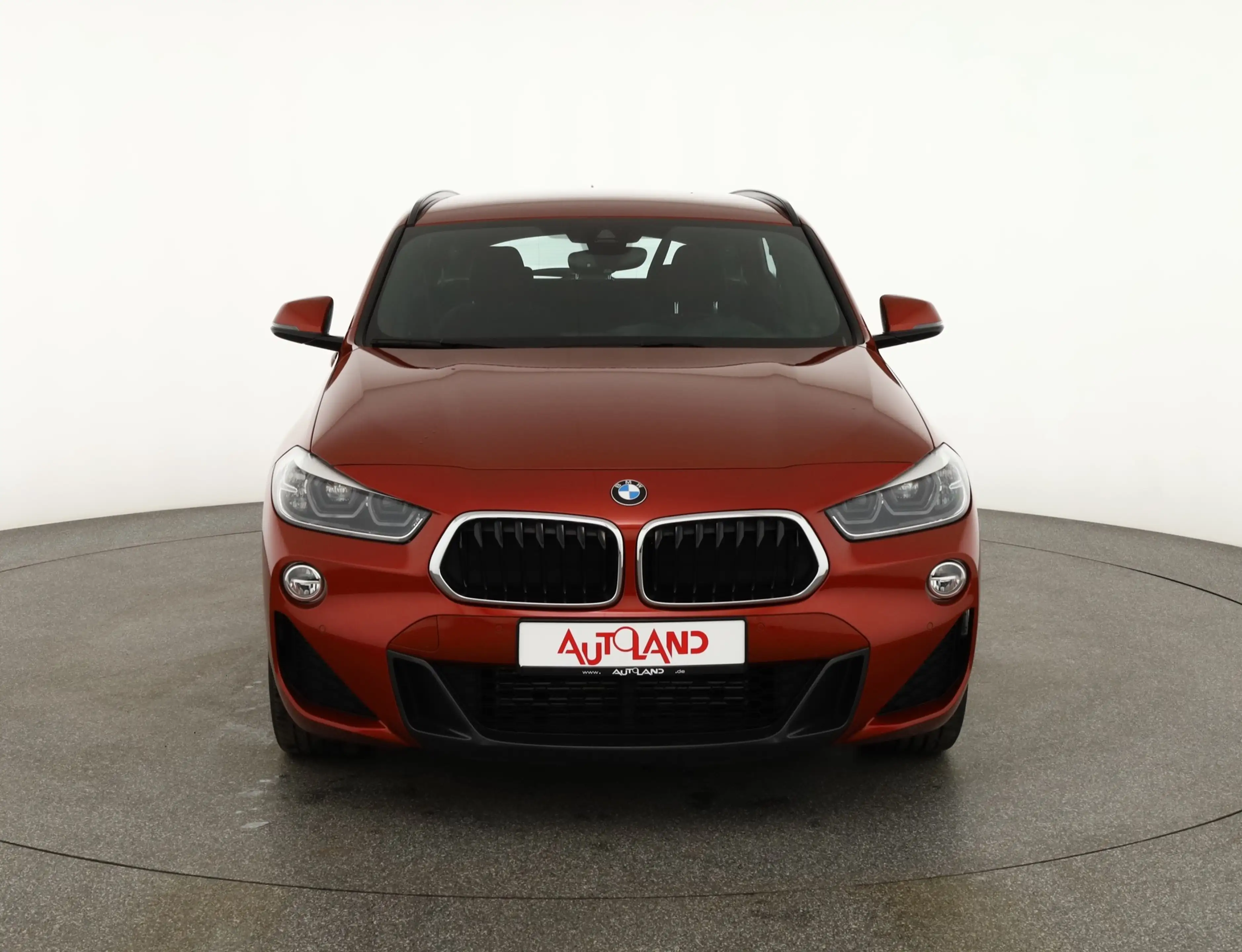 BMW X2 xDrive 18d M Sport LED Navi Alcantara AHK PDC — photo 8