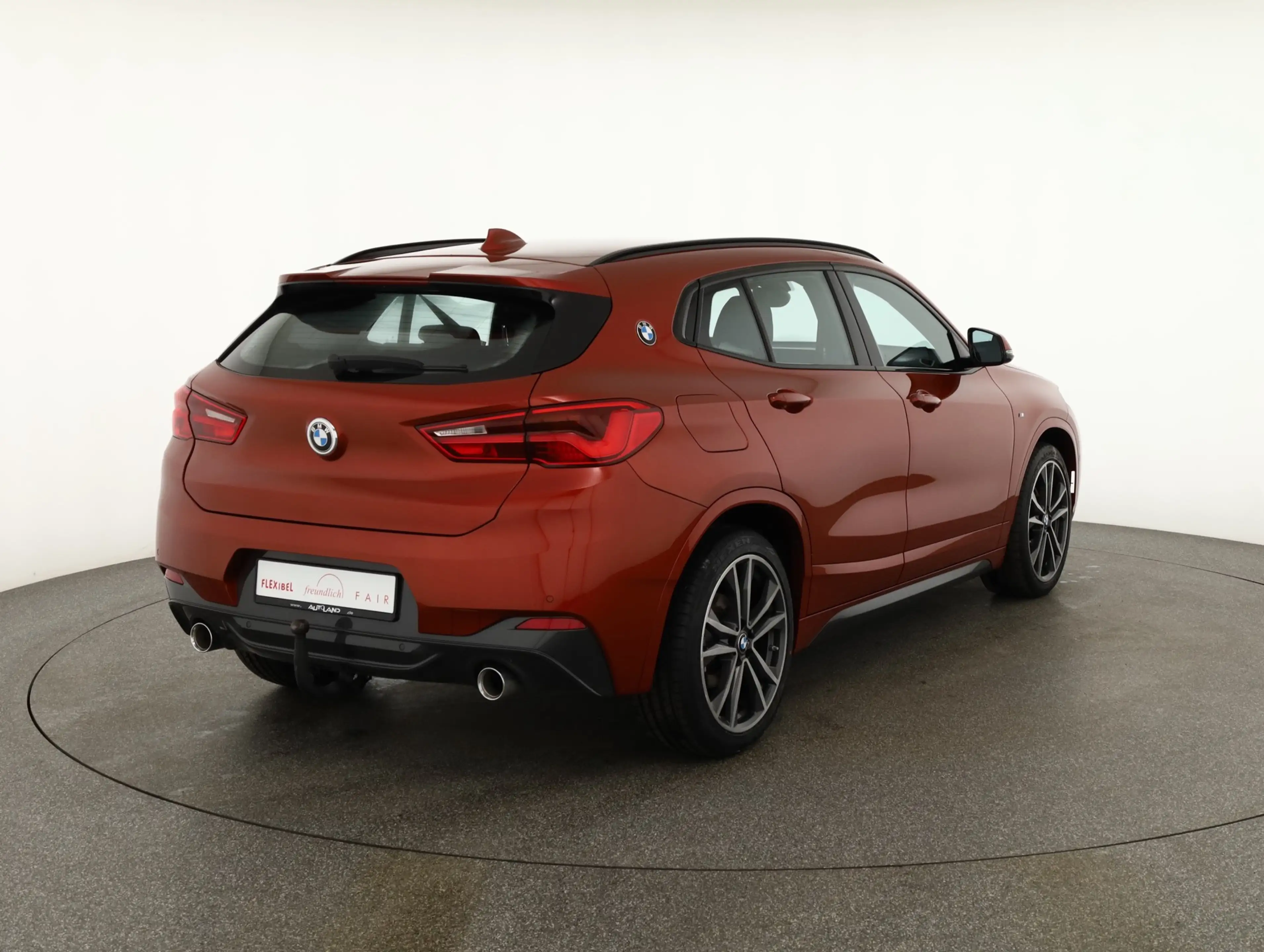 BMW X2 xDrive 18d M Sport LED Navi Alcantara AHK PDC — photo 5