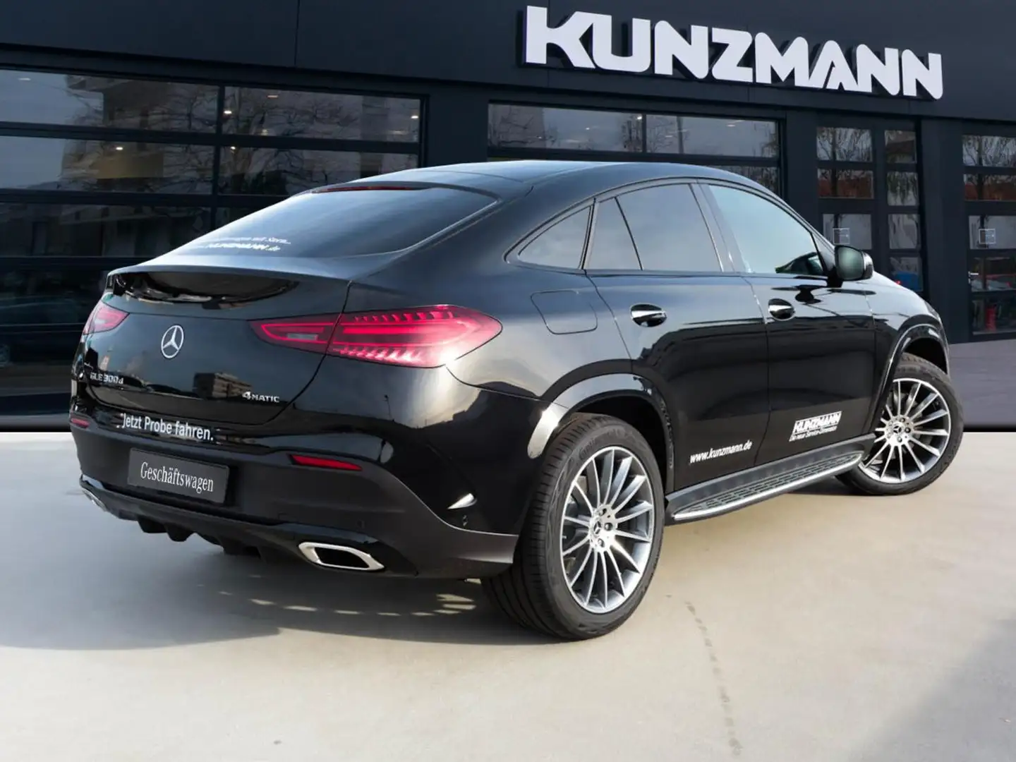 Mercedes-Benz GLE 300 d 4MATIC Coupé AMG Night Panorama AHK Noir - 2