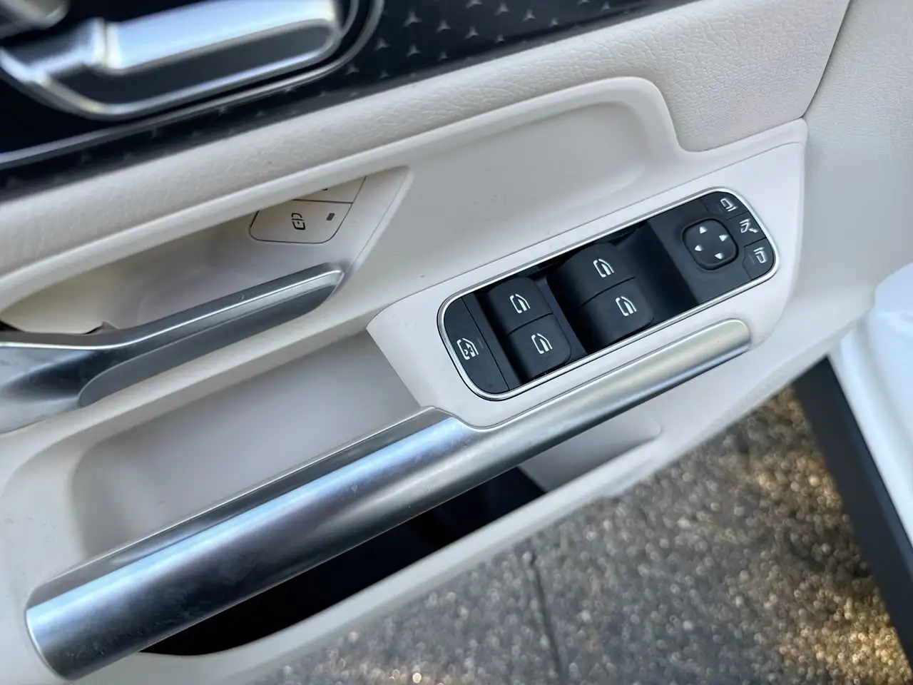 Mercedes-Benz GLA снимка Mercedes-Benz GLA