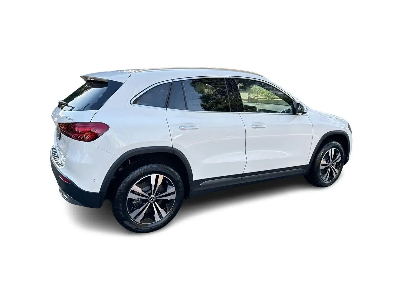 Mercedes-Benz GLA снимка Mercedes-Benz GLA