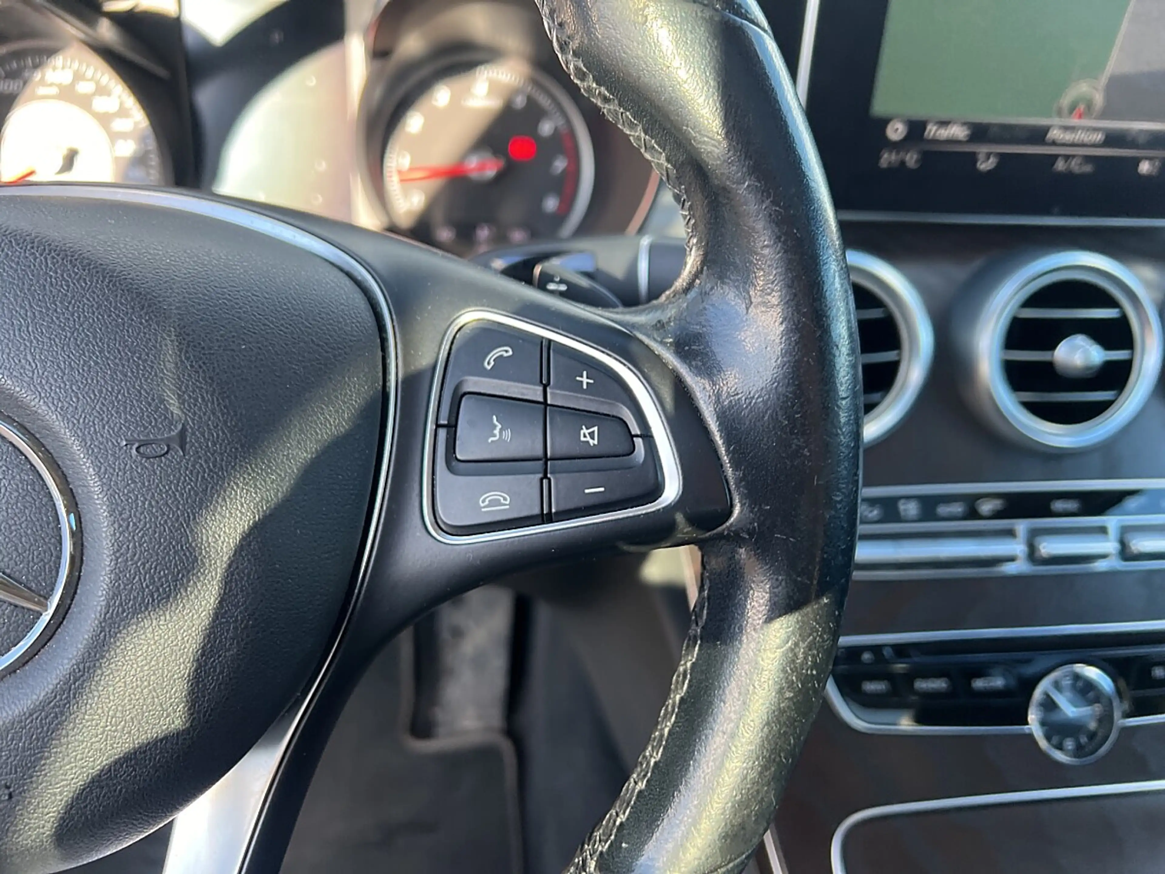 Mercedes-Benz C 250 AMG Line Aut. *NAVI*TOTWINKEL*AMBIENTE*SCHIEBED... — photo 12