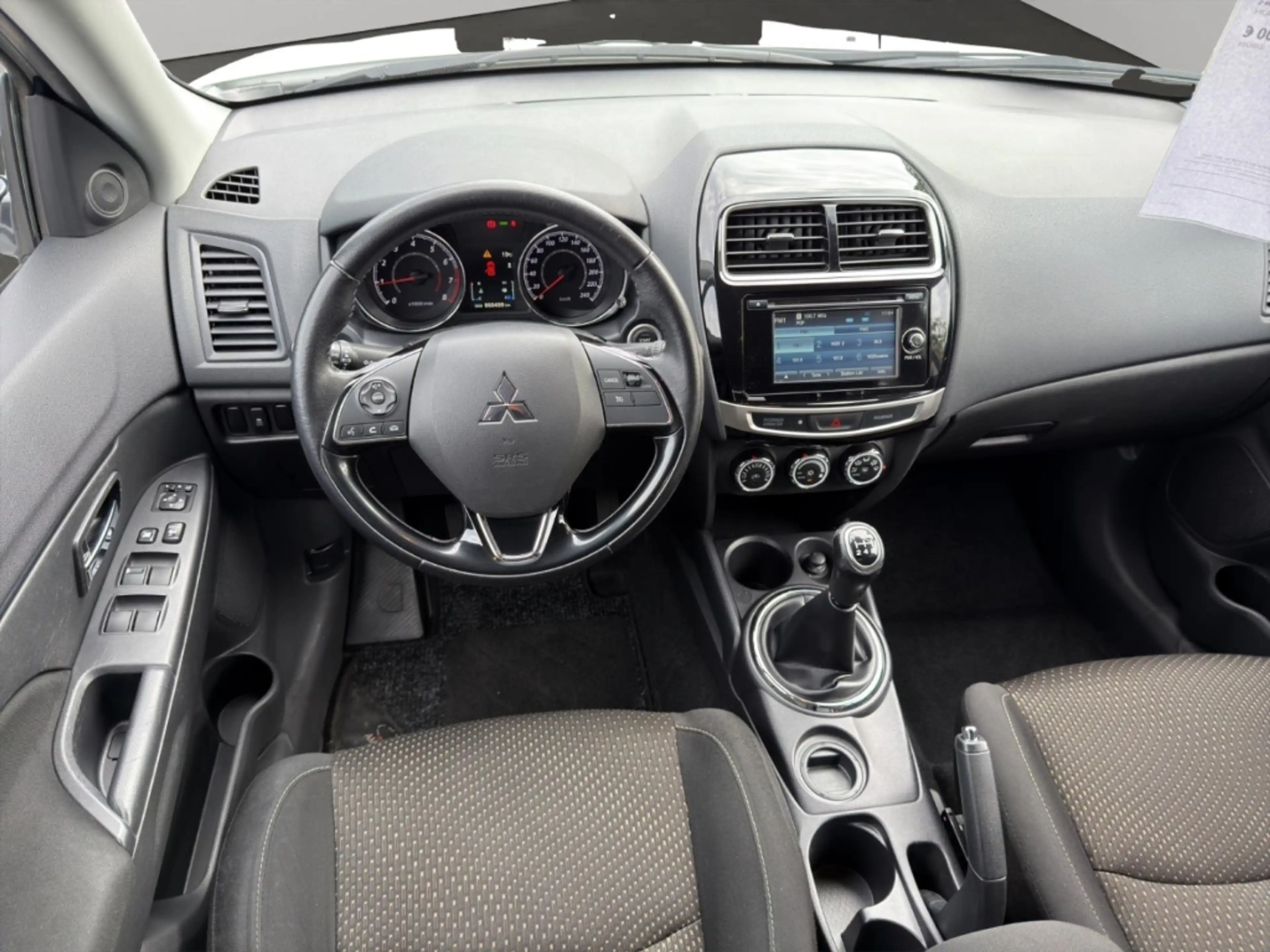 Mitsubishi ASX Star+ 1,6 LED+KEYLESS+TEMPOMAT+KAMERA+KLIMAAUTOMAT — photo 11