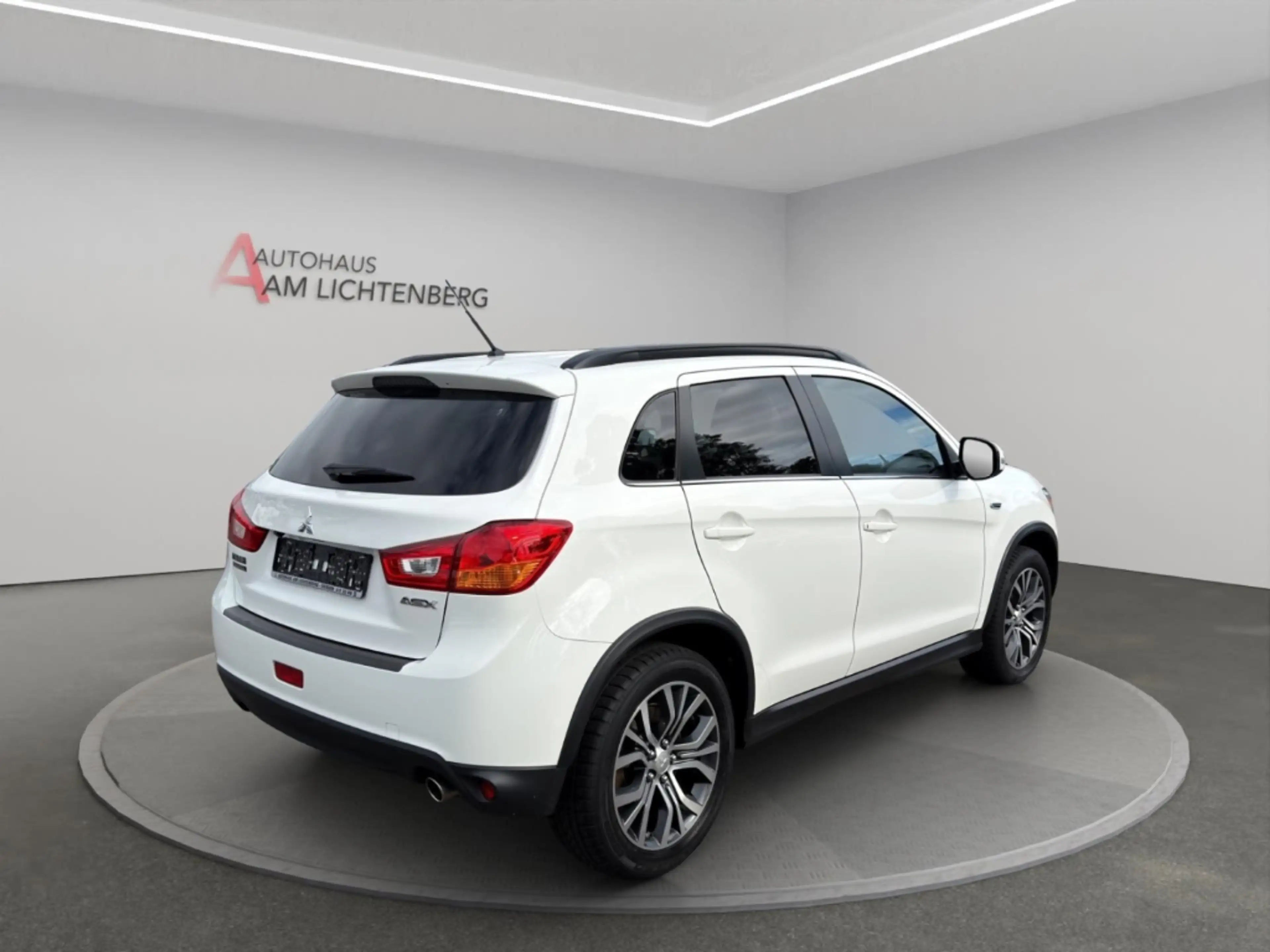 Mitsubishi ASX Star+ 1,6 LED+KEYLESS+TEMPOMAT+KAMERA+KLIMAAUTOMAT — photo 4
