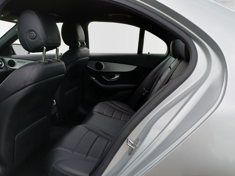 Mercedes-Benz C 180 AMG / Leder / LED / NLauto — photo 27