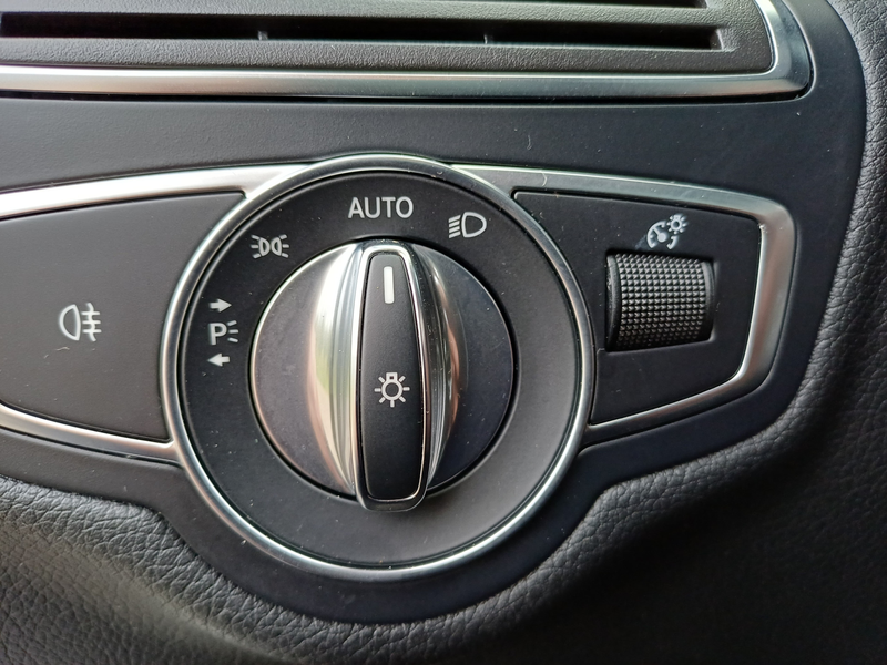 Mercedes-Benz C 180 AMG / Leder / LED / NLauto — photo 41