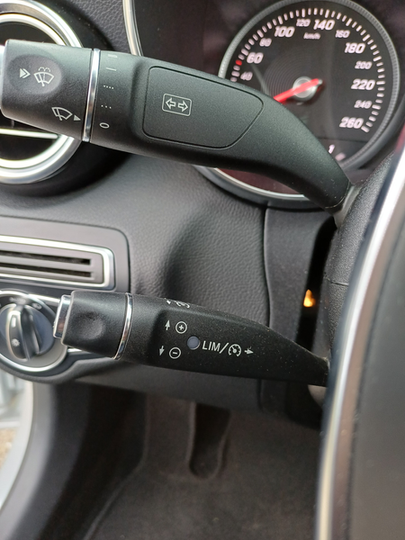 Mercedes-Benz C 180 AMG / Leder / LED / NLauto — photo 43