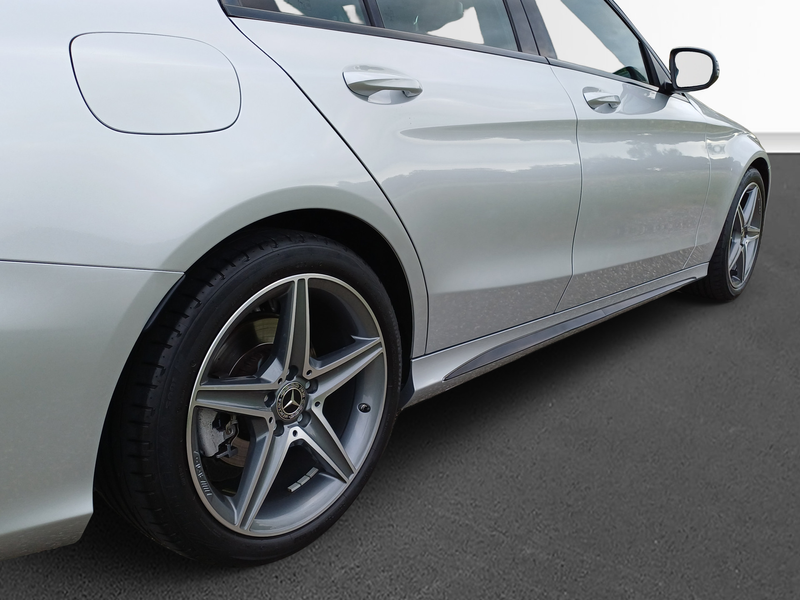Mercedes-Benz C 180 AMG / Leder / LED / NLauto — photo 19