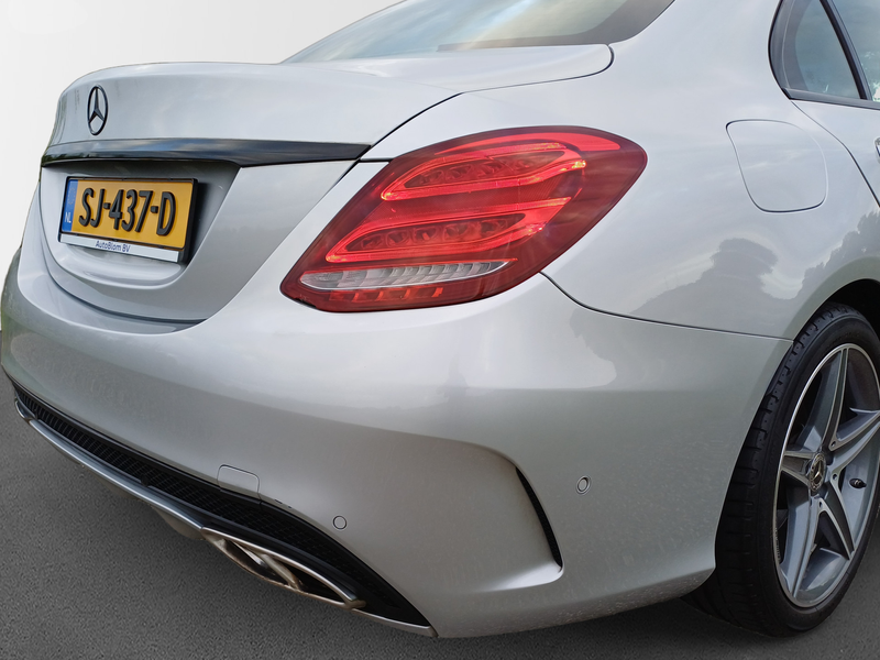 Mercedes-Benz C 180 AMG / Leder / LED / NLauto — photo 18