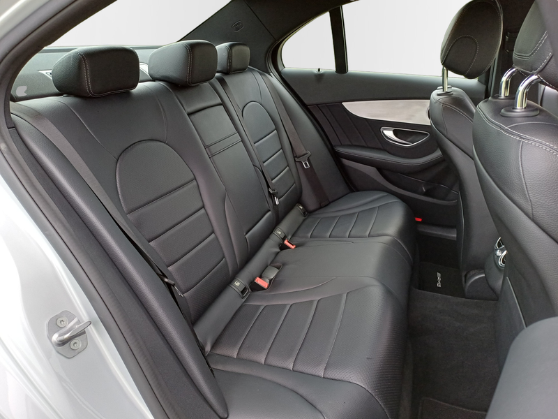 Mercedes-Benz C 180 AMG / Leder / LED / NLauto — photo 29