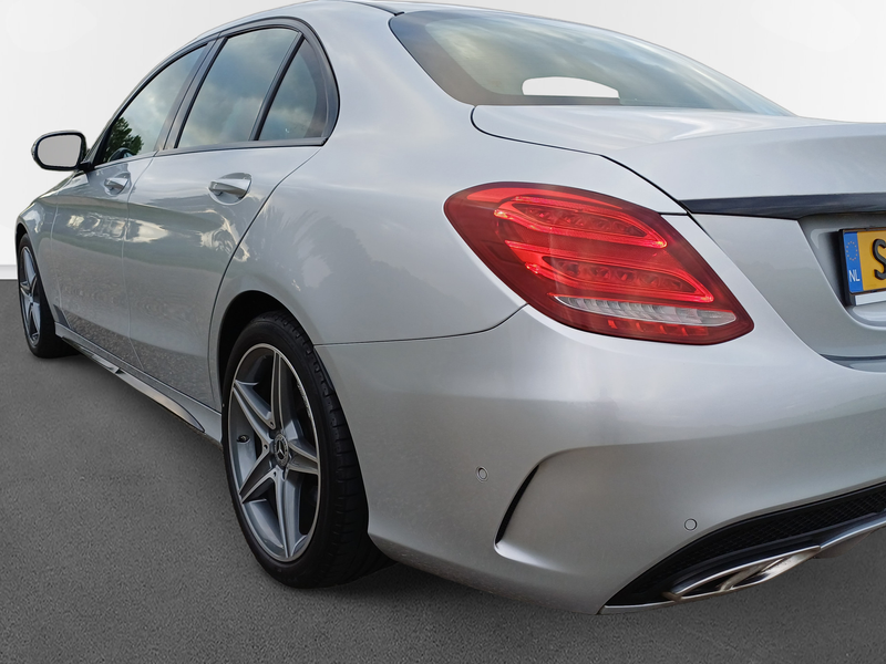 Mercedes-Benz C 180 AMG / Leder / LED / NLauto — photo 17