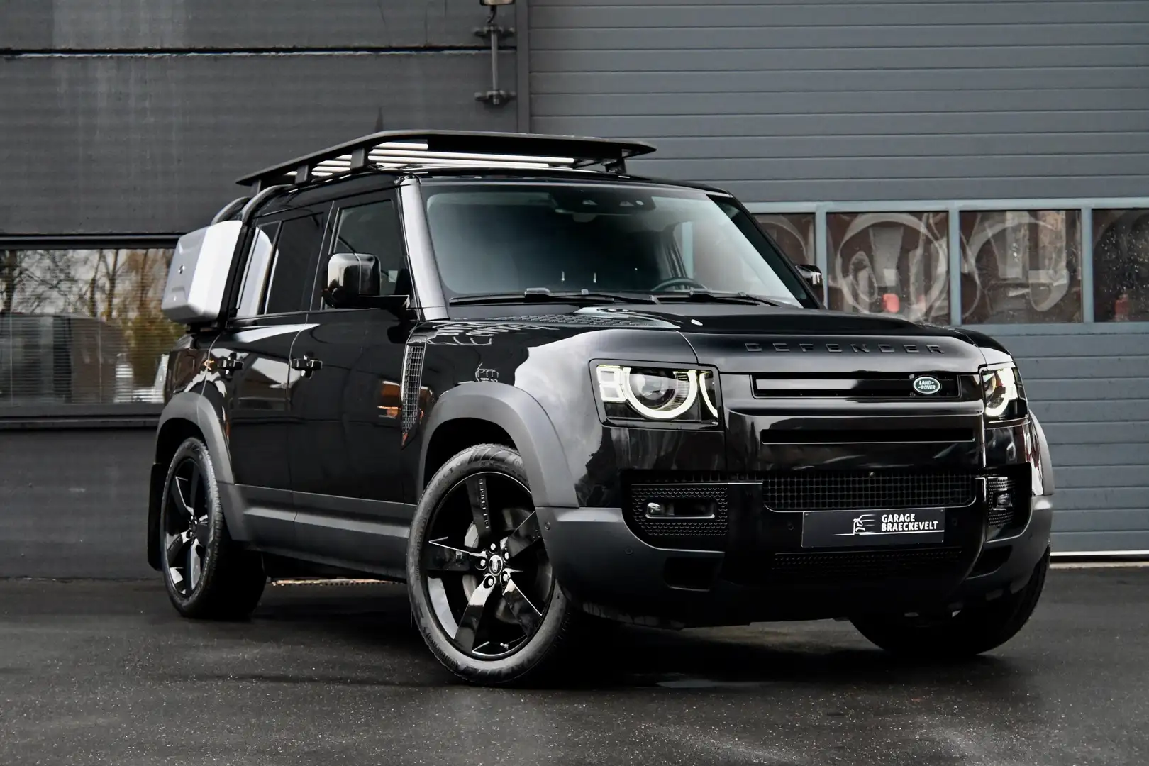 Land Rover Defender P400 3.0 - Luchtvering - pano - Offroadpack - FULL Noir - 1