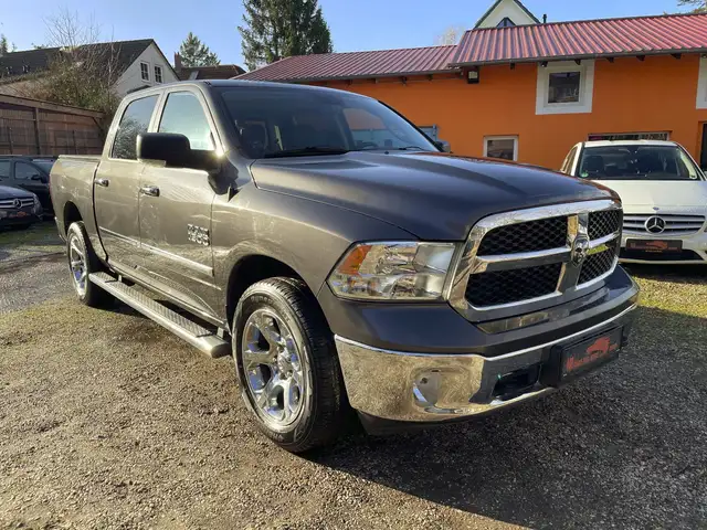 Dodge RAM 3,6 Crew Cab erst 75Tkm !!!