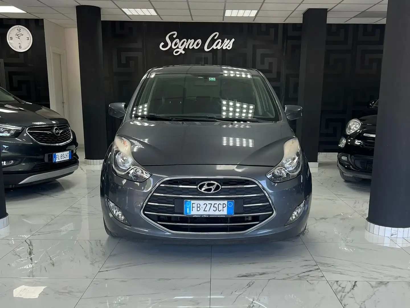 Hyundai iX20 ix20 1.4 Classic FL E6 Gris - 1
