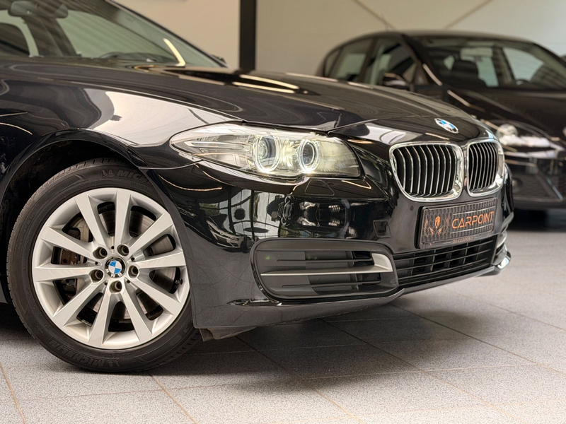 BMW 528 i Limousine Luxury Line / BI-XENON / LEDER — photo 3