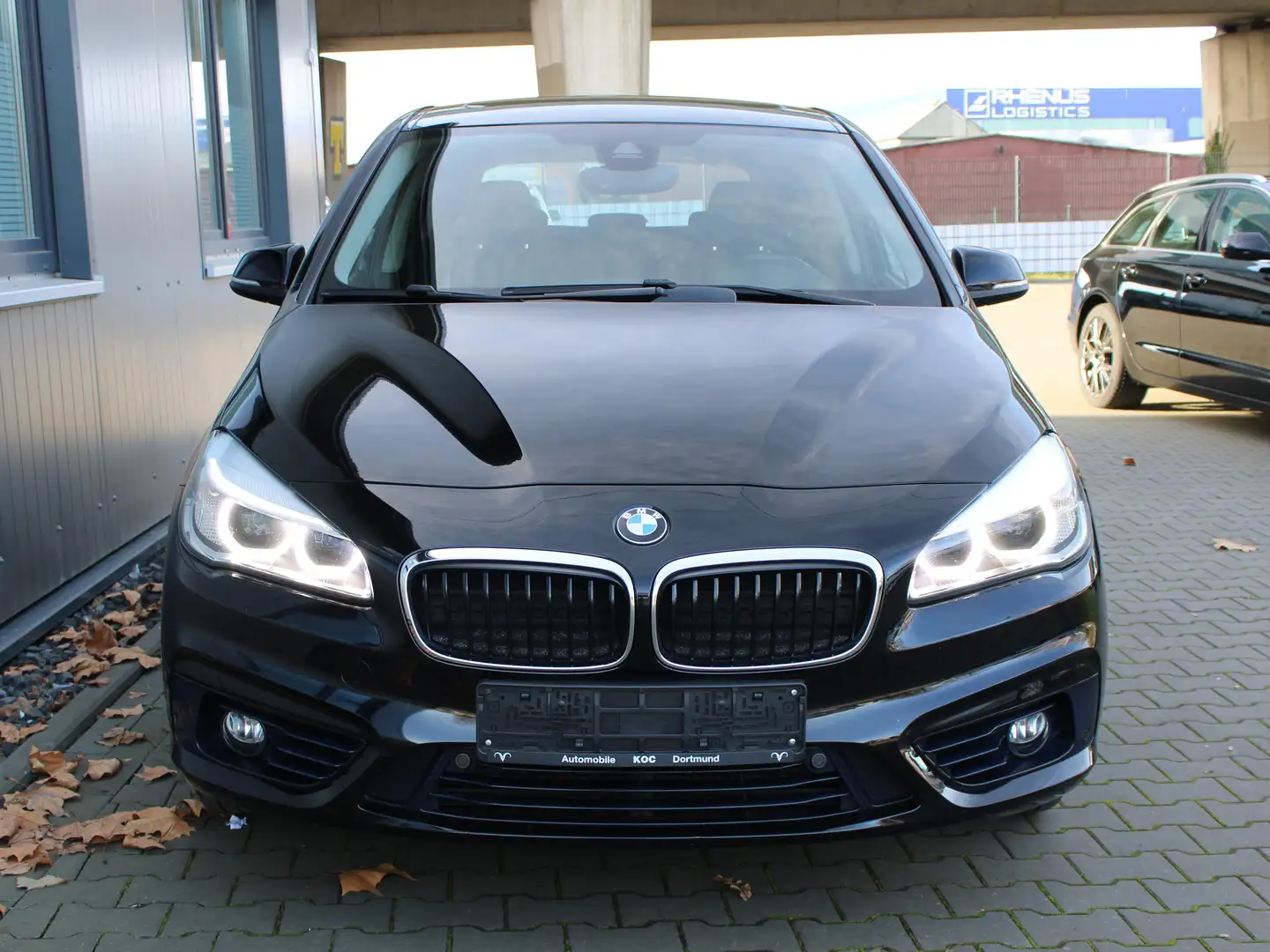 BMW 218 i Automatik Sport Line Panorama/LED/Navi/PDC Noir - 2