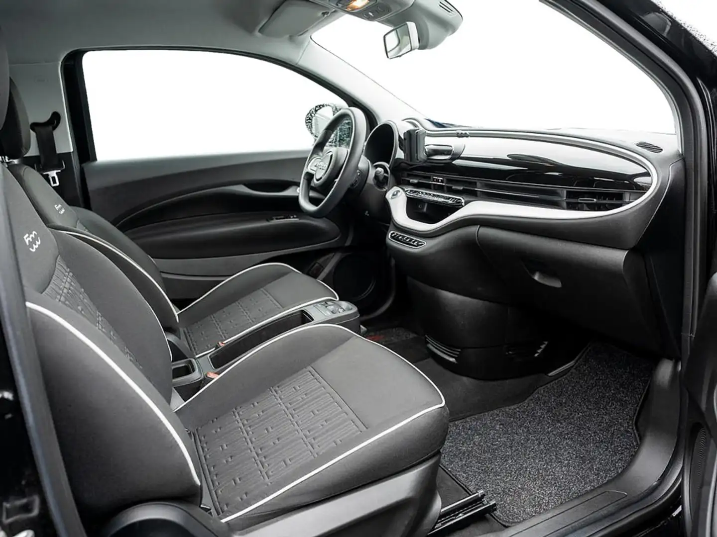 Fiat 500e Action LED KLIMA USB Nero - 2