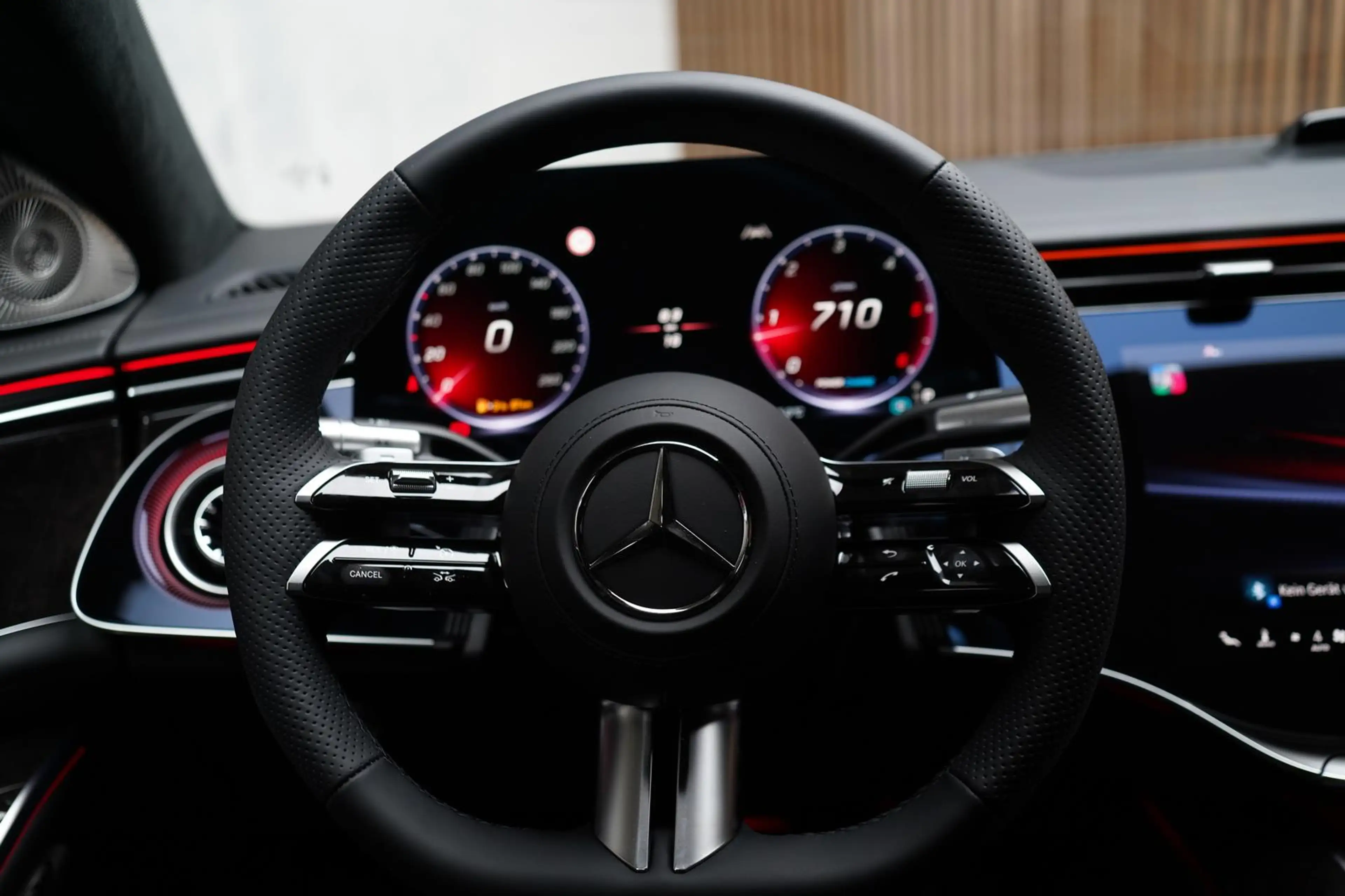 Mercedes-Benz S 350 S350d L 4M | AMG | Night | Fond+ TV | Airmatic — photo 14