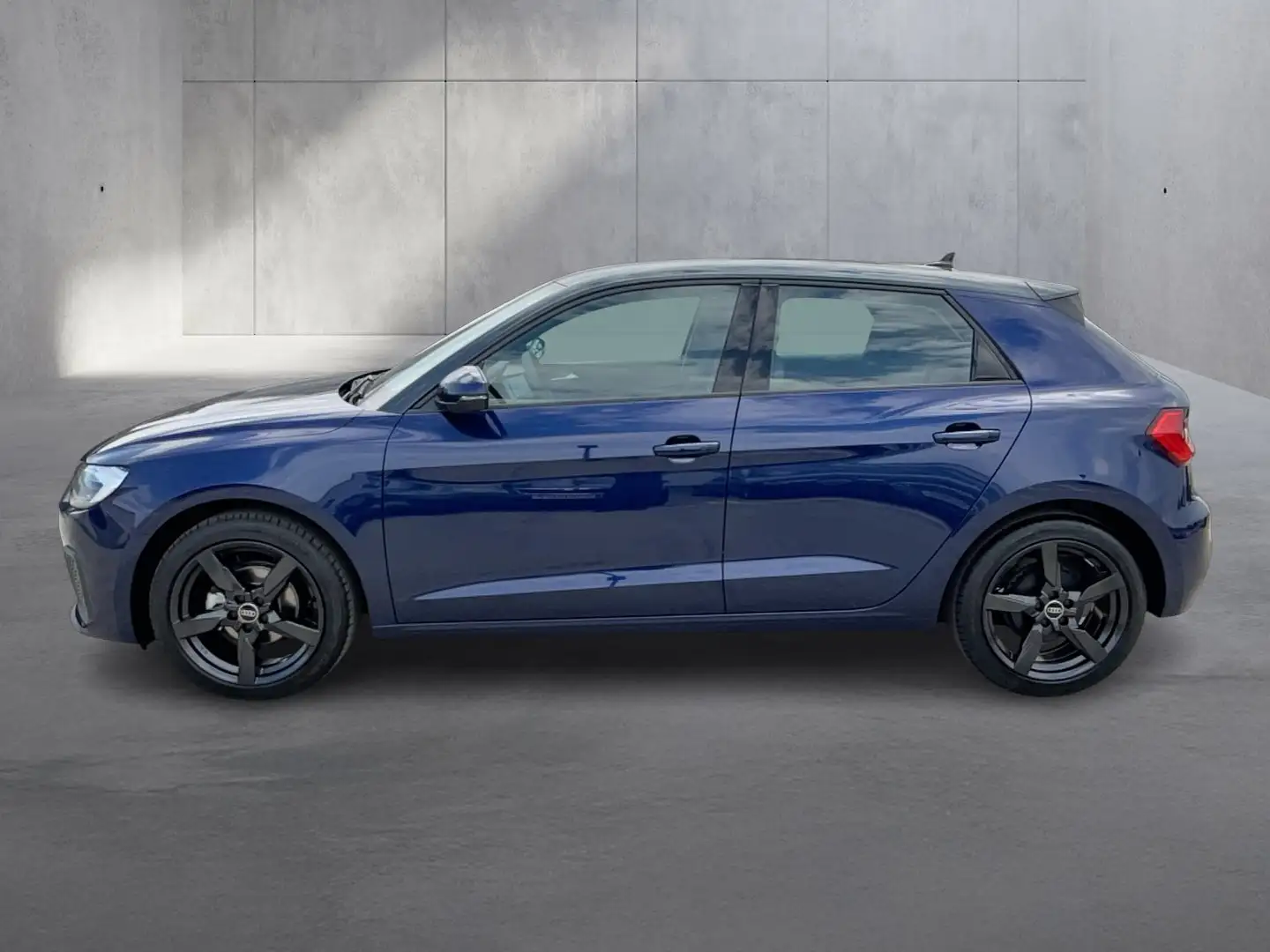 Audi A1 25 TFSI intense Blau - 2
