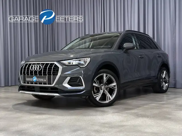 Audi Q3 main image