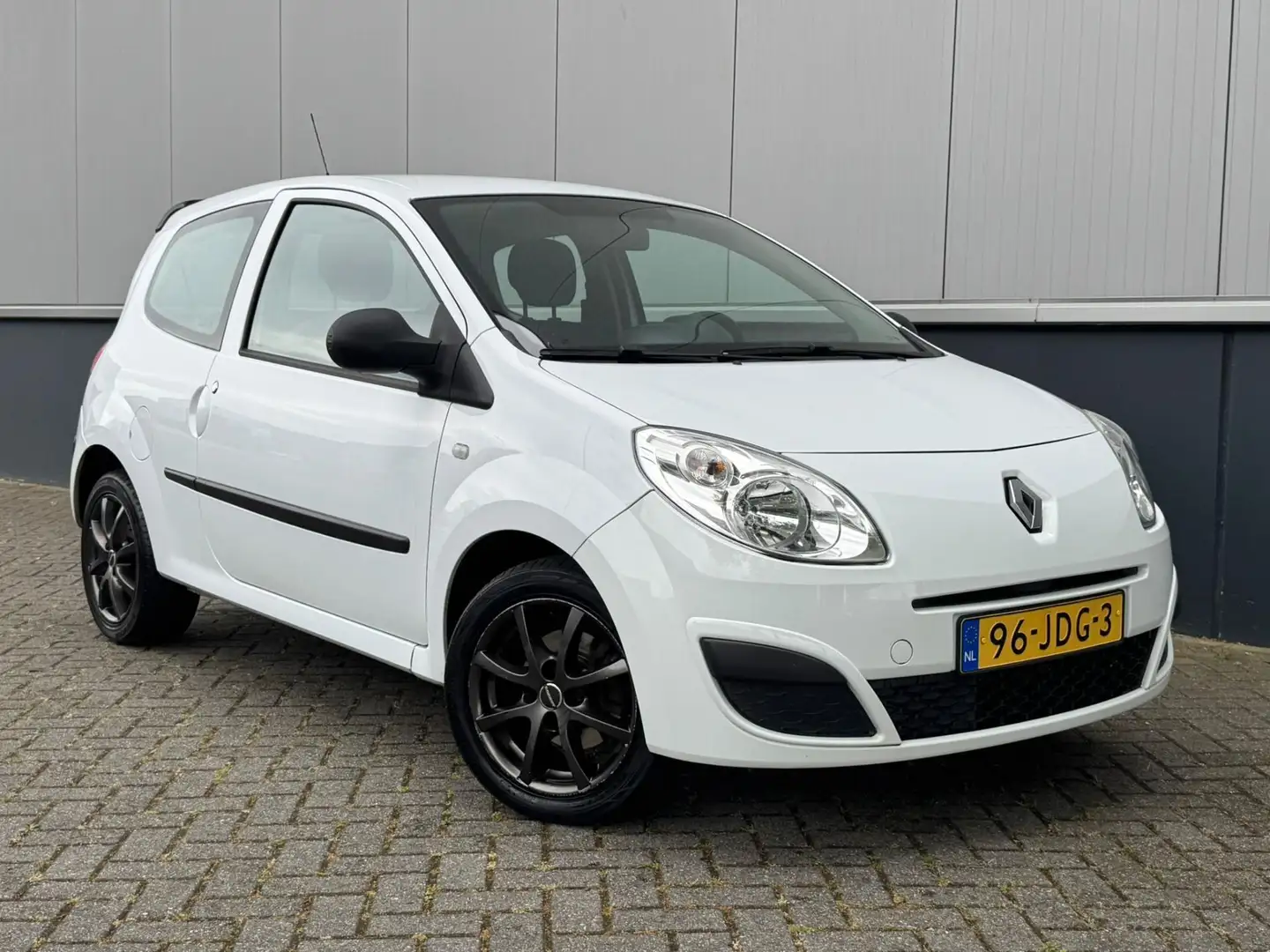 Renault Twingo 1.2 Authentique Airco Electrisch ramen Nieuwe apk Wit - 2