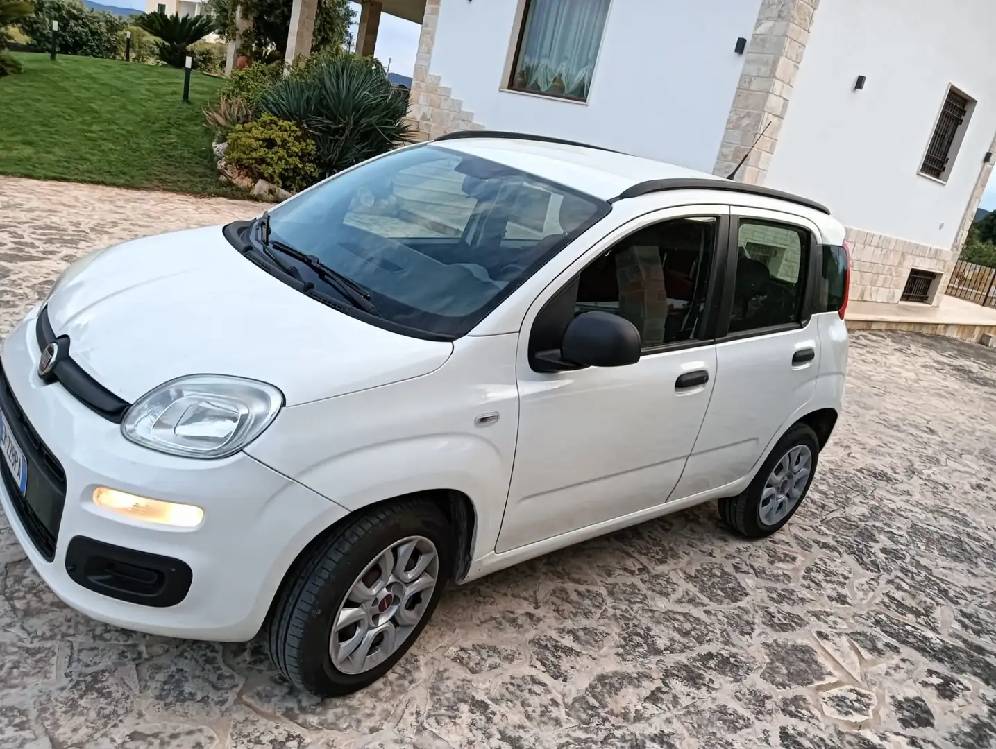 Fiat Panda 0.9 t.air t. natural power Easy 80cv Bianco - 1