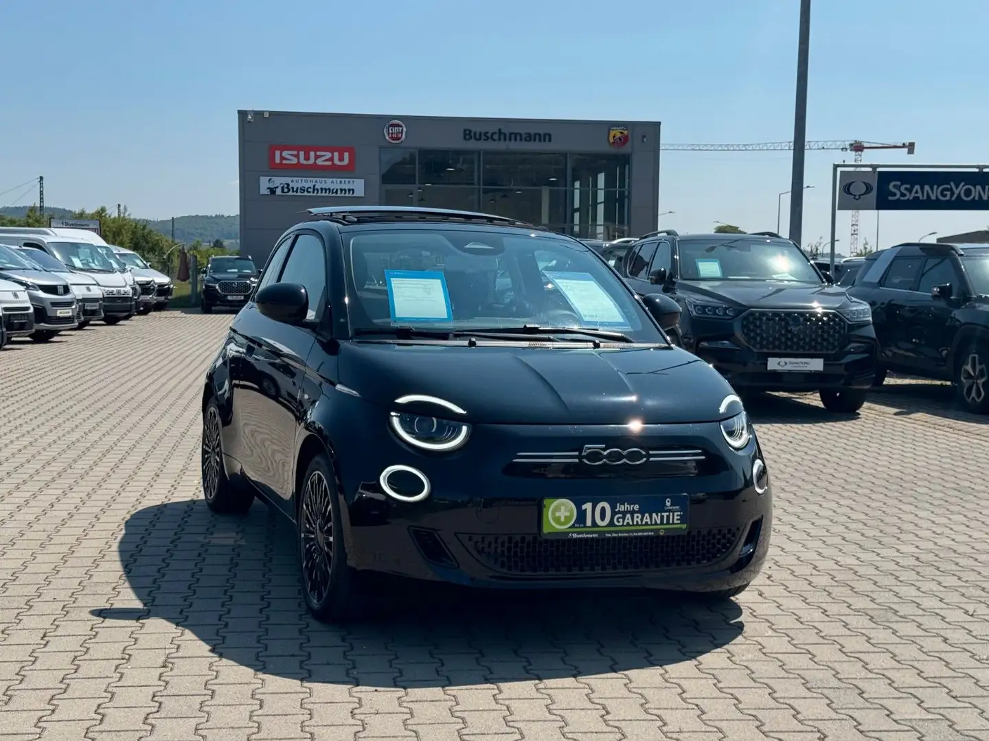 Fiat 500e ICON | Schiebedach, LED, 17", 42kw/h | Schwarz - 1