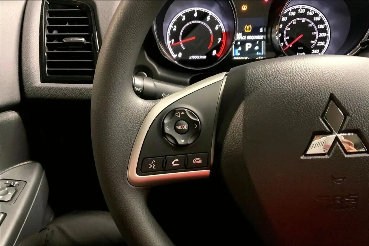 Mitsubishi RVR снимка Mitsubishi RVR