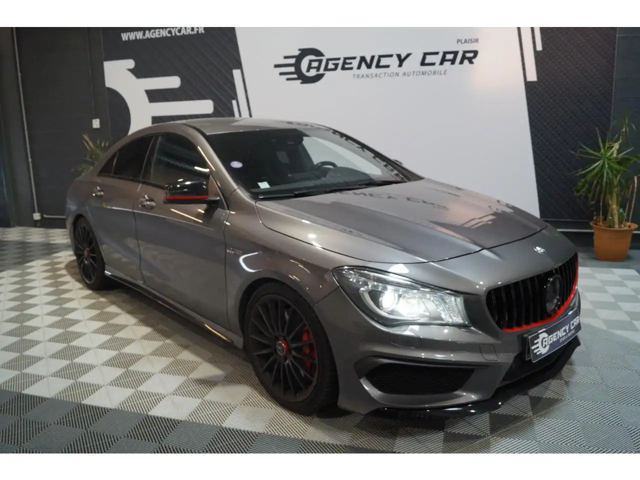 Mercedes-Benz CLA 45 AMG
