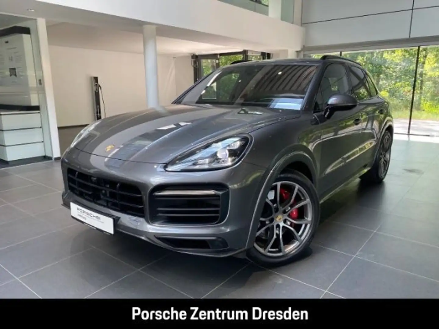 Porsche Cayenne GTS Pano*SH v+h*Chrono*Head*AHK*Bose Grau - 1