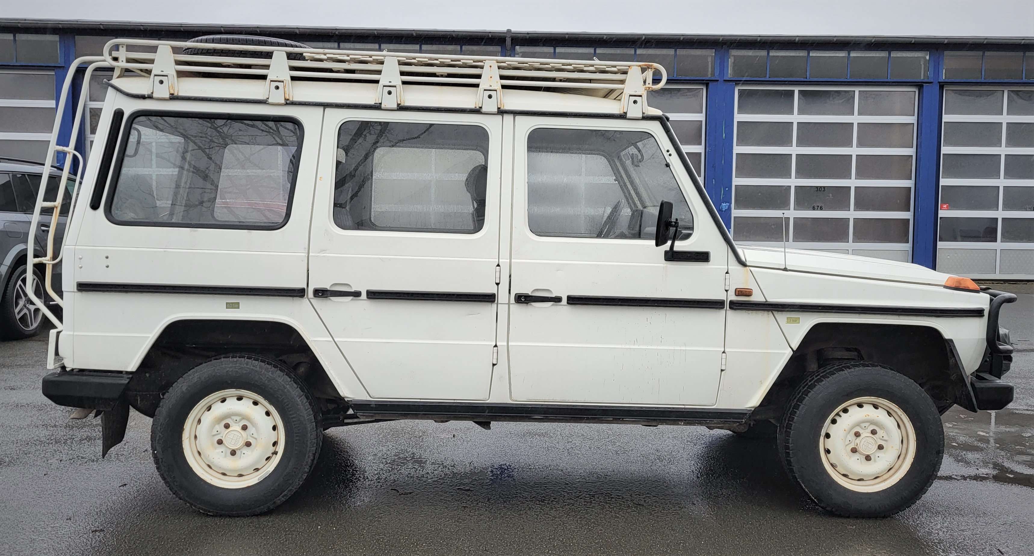 Second hand Mercedes Benz G-Class 290 GD
