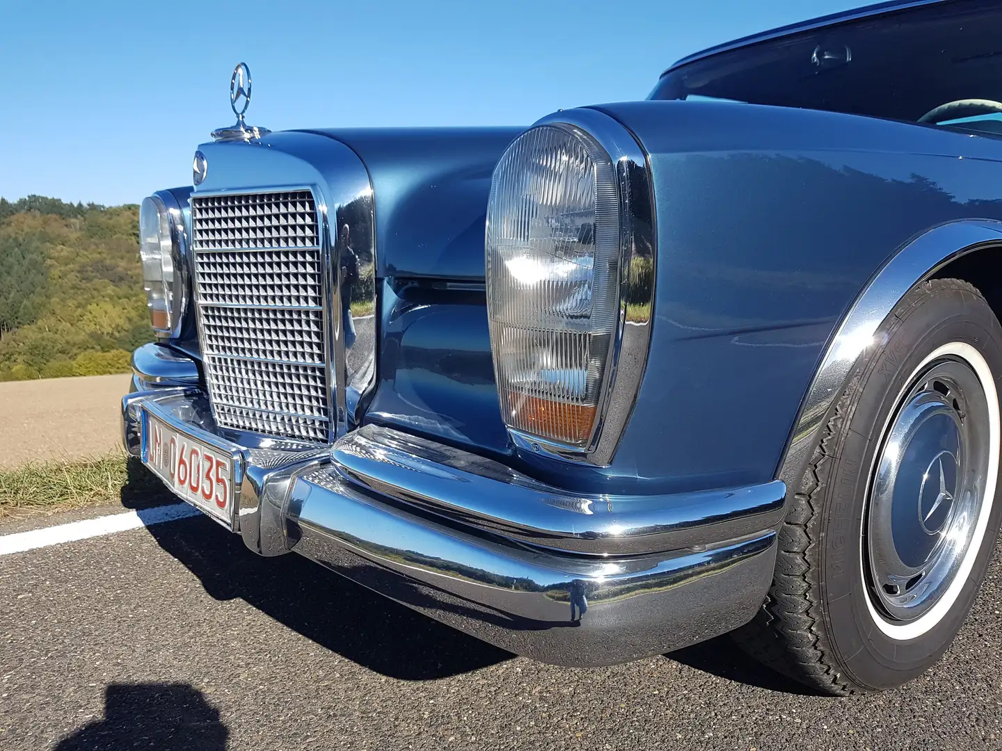 Mercedes-Benz 600 Azul - 1