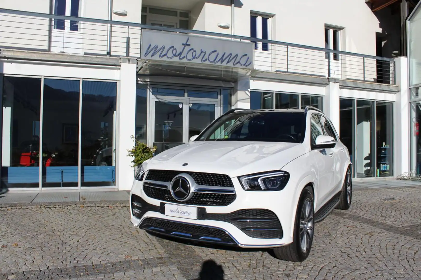 Mercedes-Benz GLE 300 d 4Matic Premium Plus AMG Blanc - 1