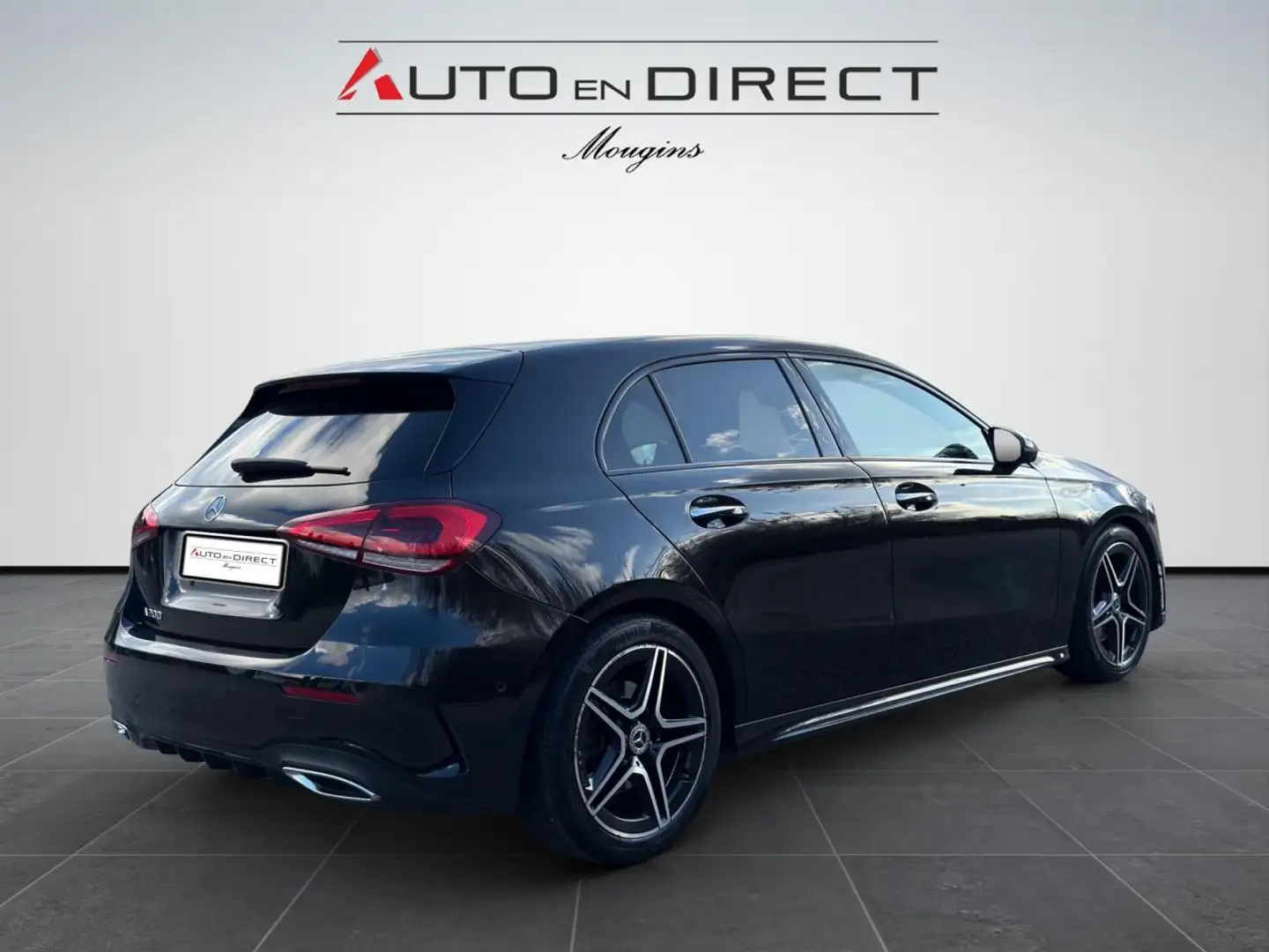 Mercedes-Benz A 200 A 200 - BV 7G-DCT  BERLINE 5P - BM 177 AMG Line PHASE 1 Schwarz - 2