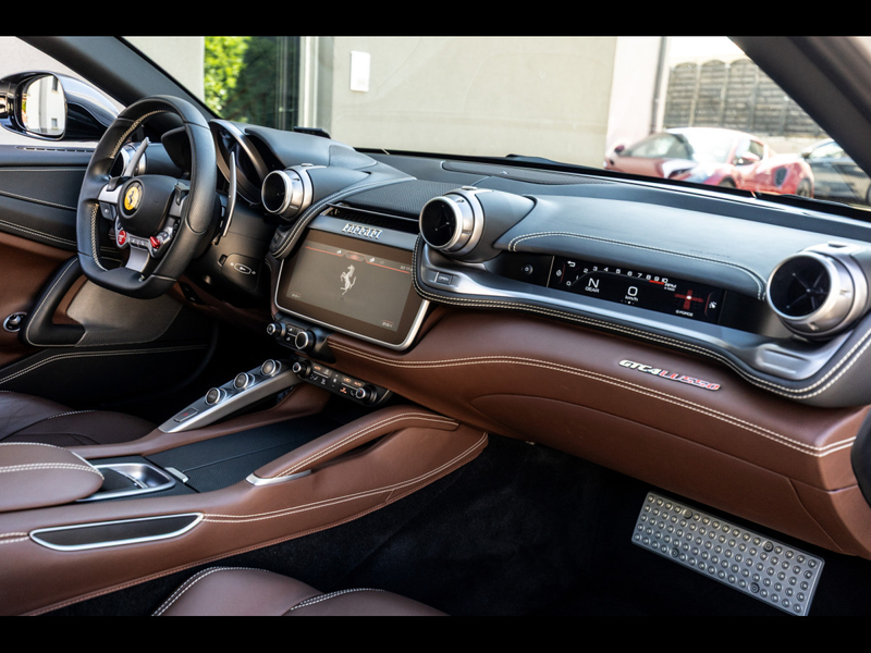 Ferrari GTC4 Lusso V12°GRIGIO SILVERSTONE°POWER WARR 2/28°PANO°LIFT — photo 13