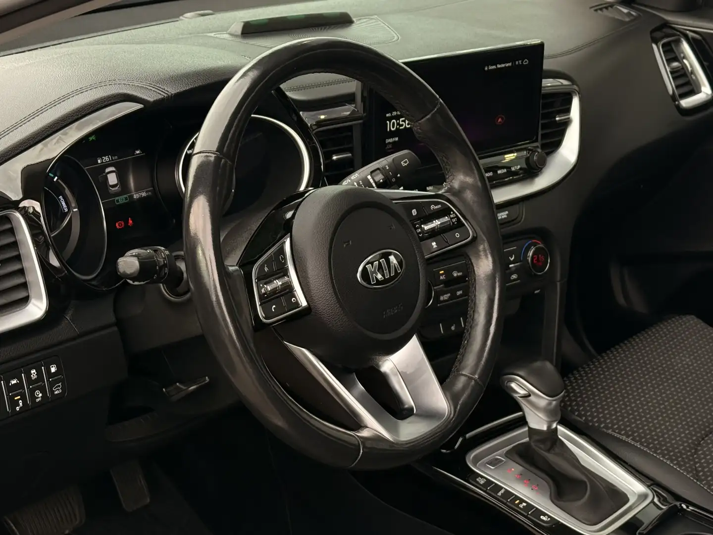 Kia XCeed 1.6 GDi PHEV DynamicPlusLine | Pano | Trekhaak | S Wit - 2