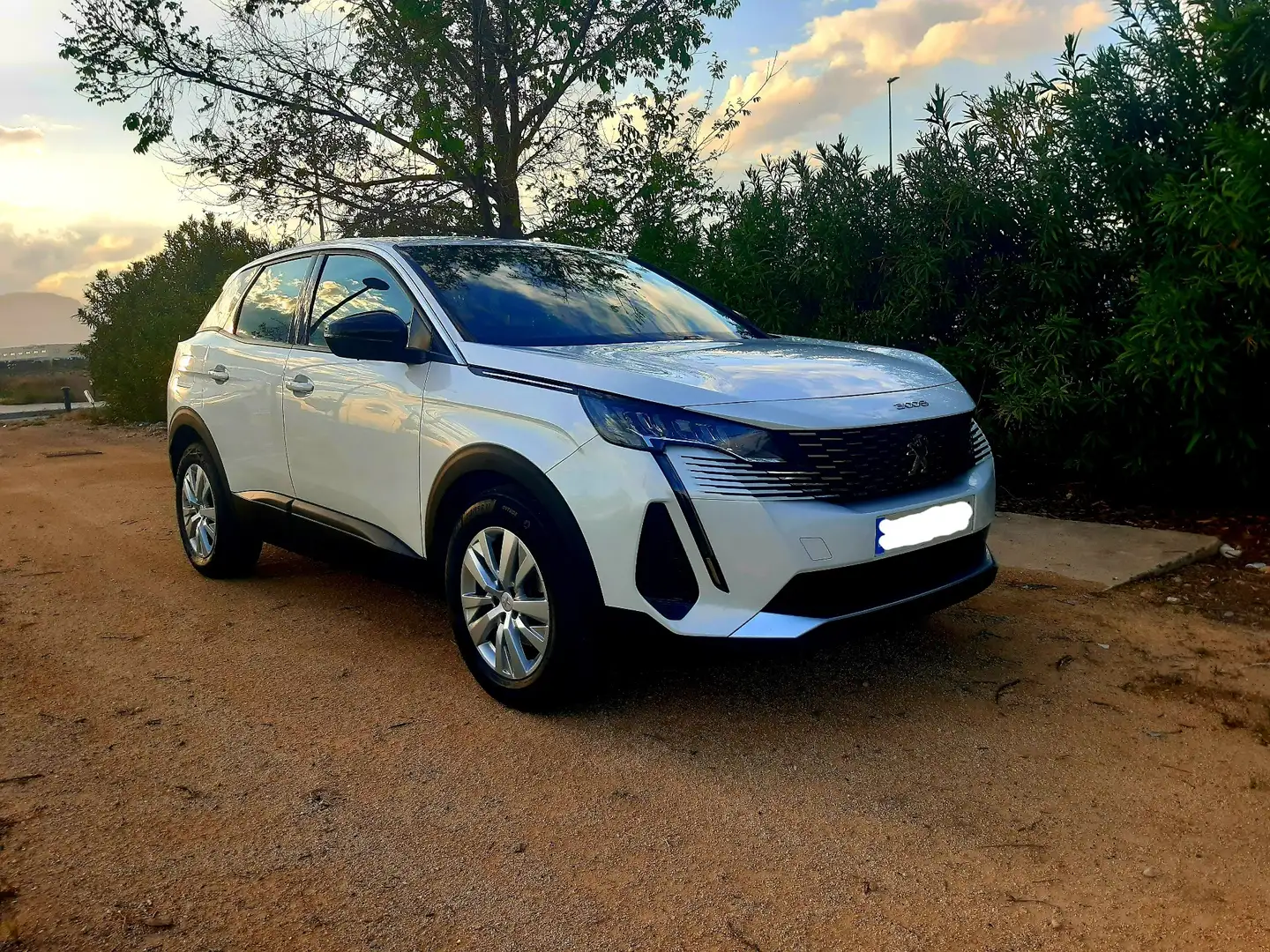 Peugeot 3008 1.5BlueHDi Active Pack S&S EAT8 130 - 1