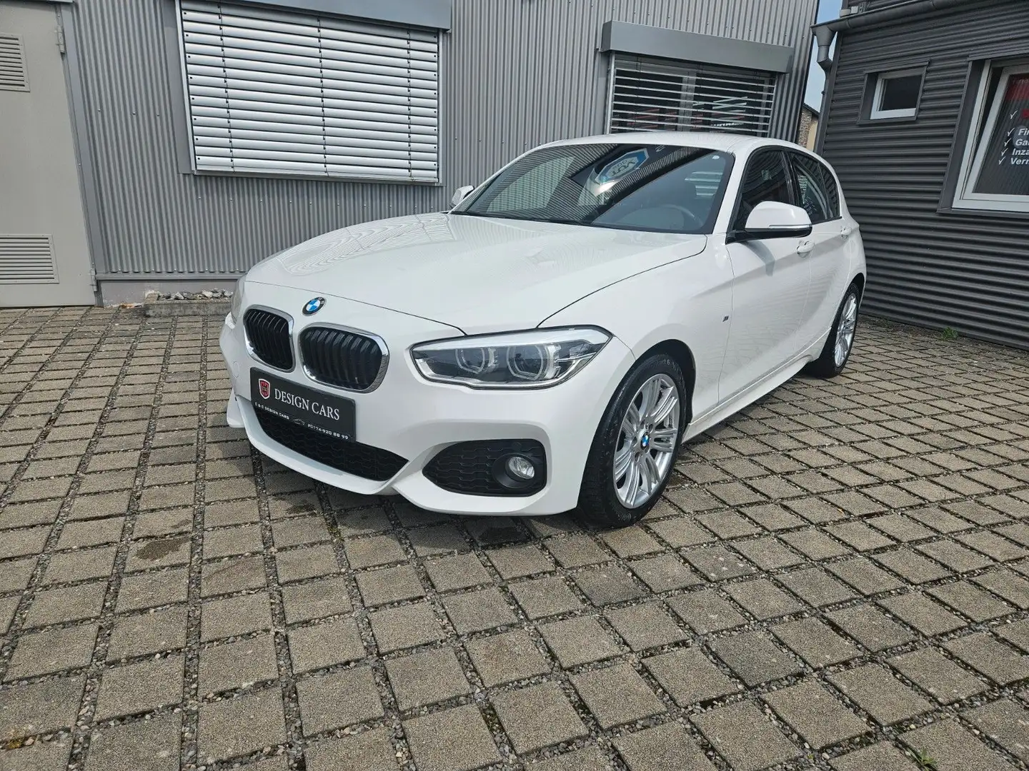 BMW 118 d M Sport Lim 5trg LED Navi Weiß - 2