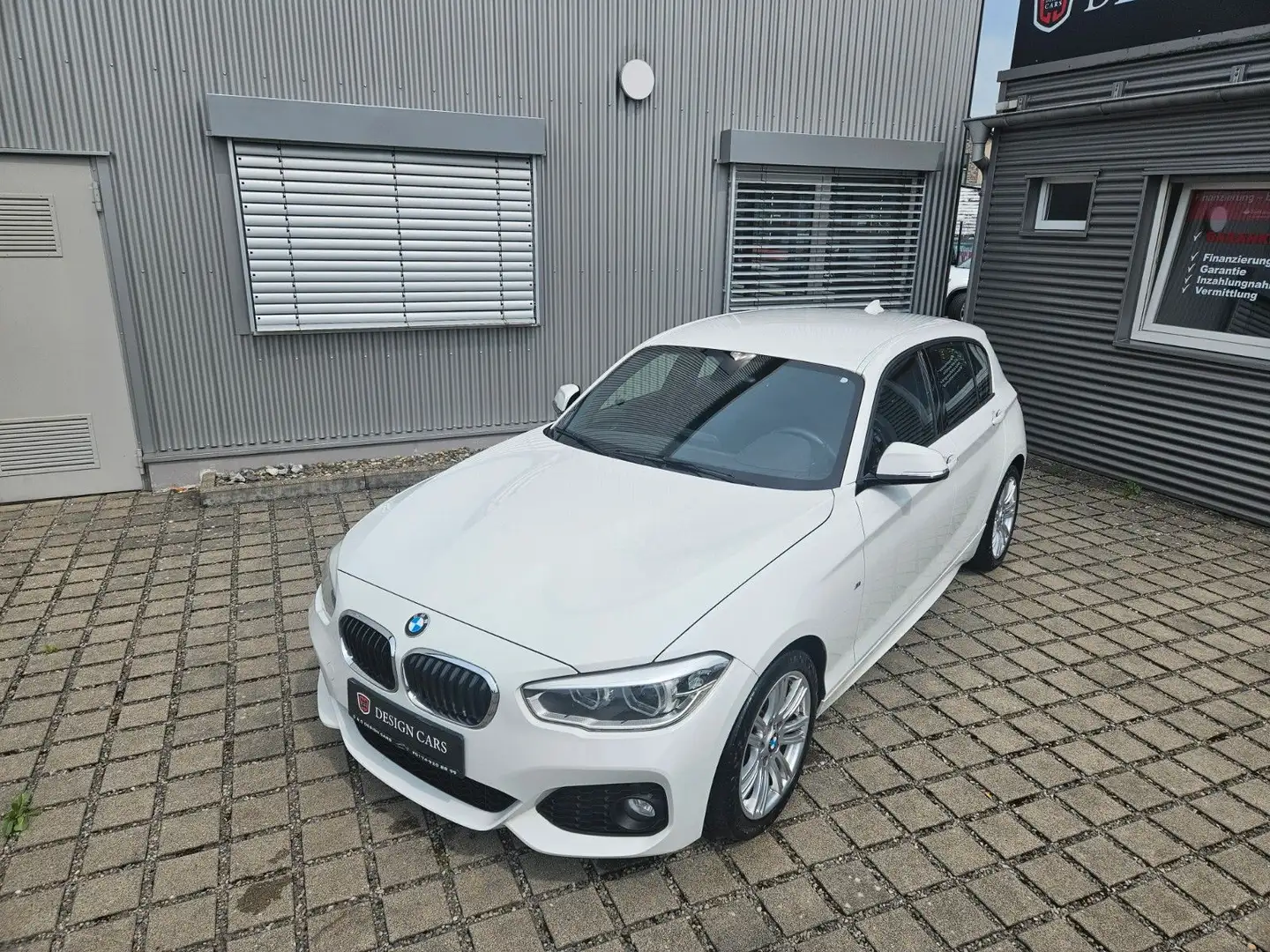 BMW 118 d M Sport Lim 5trg LED Navi Weiß - 1